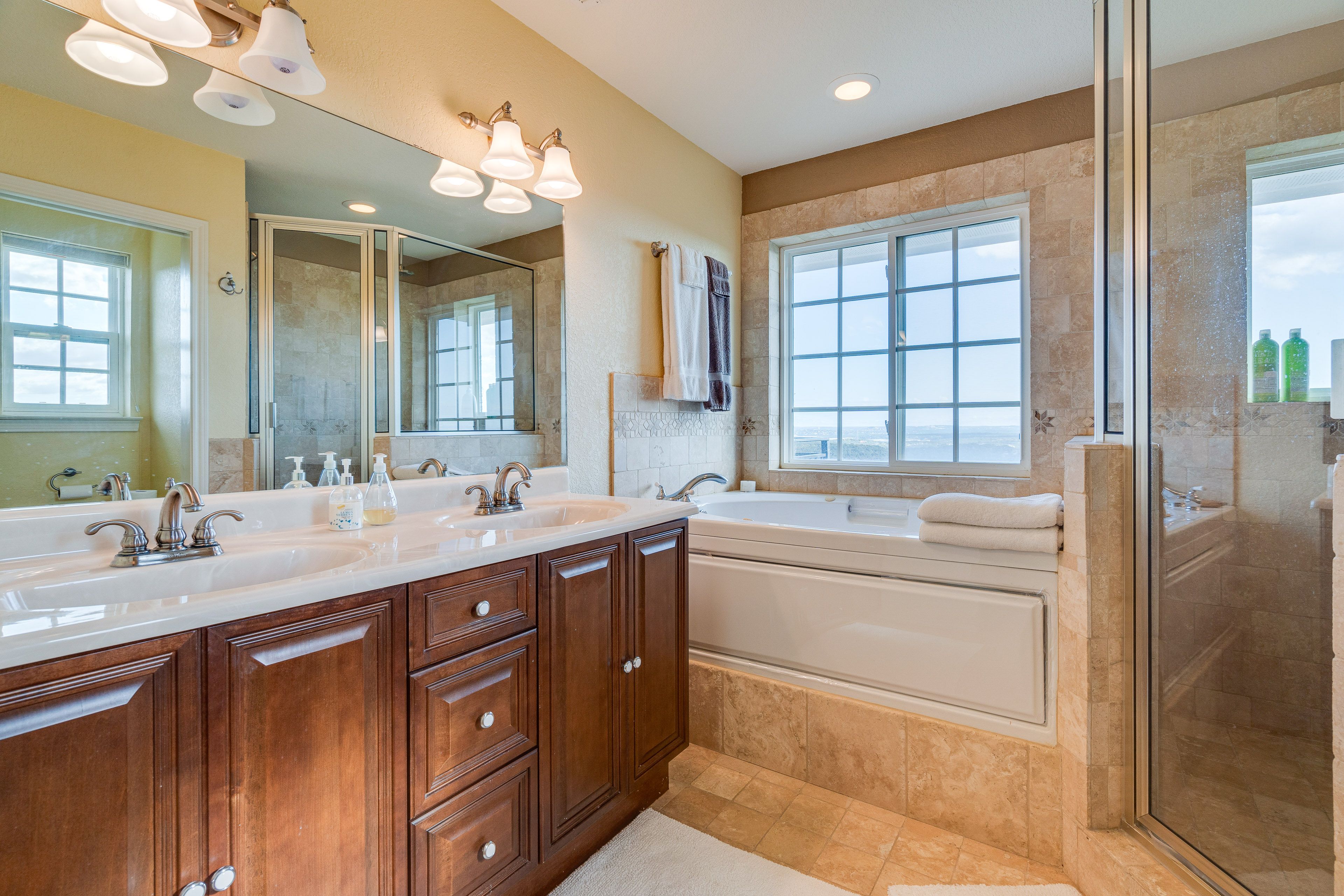 En-Suite Bathroom