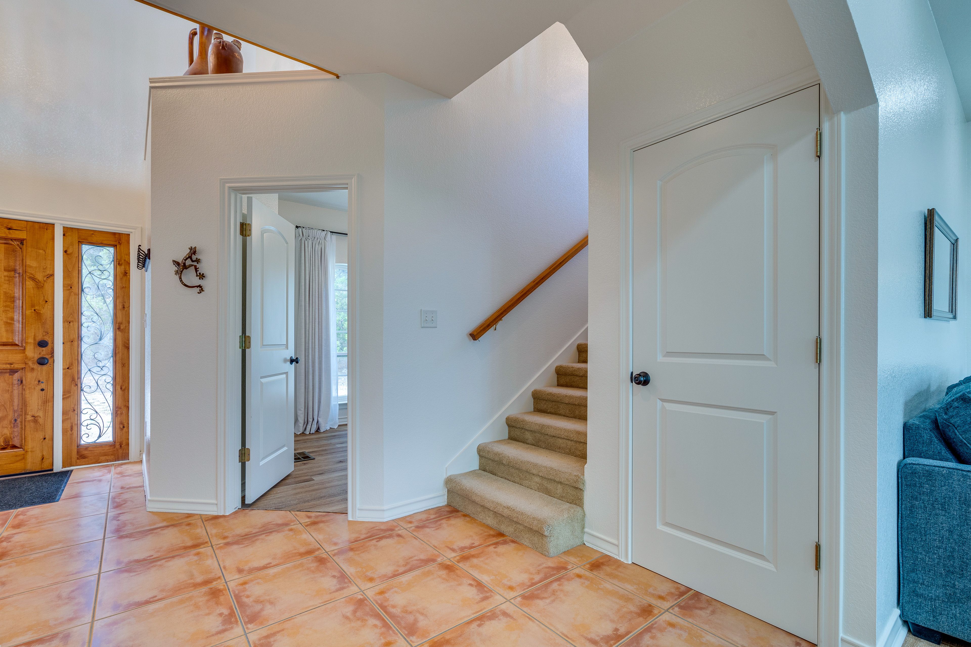 Stairs to 2nd Floor