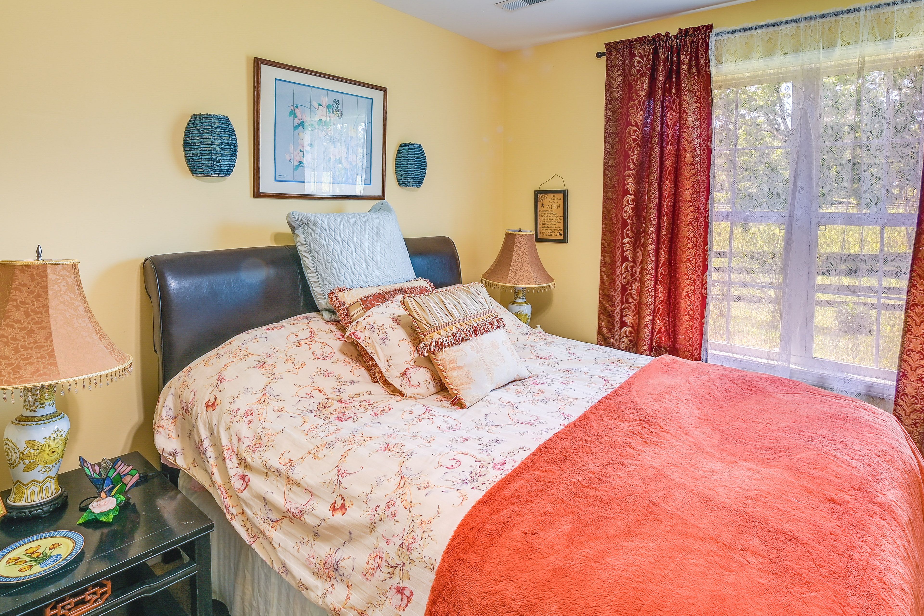 Bedroom 1 | King Bed
