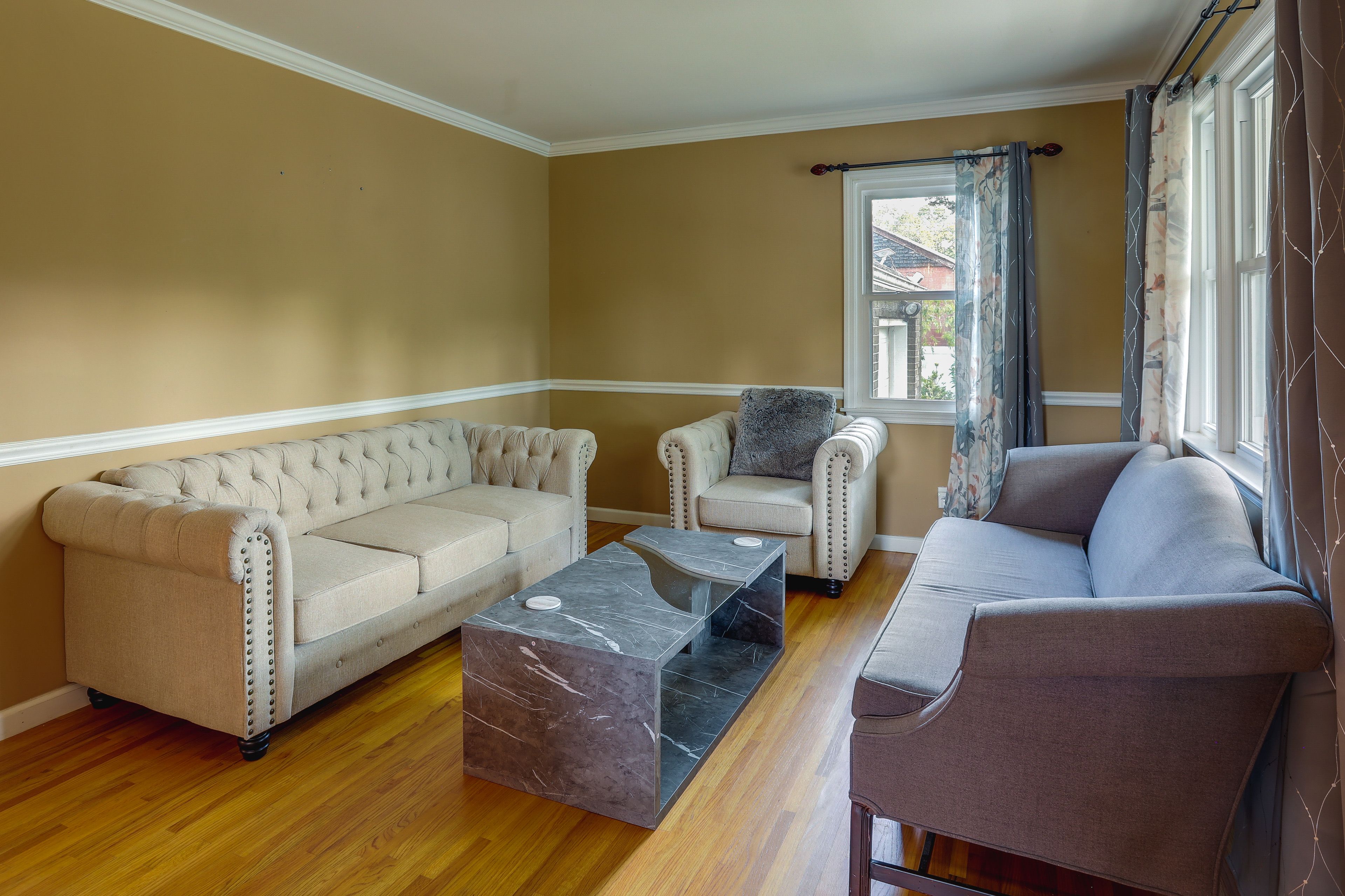 Sitting Room | 1st Floor