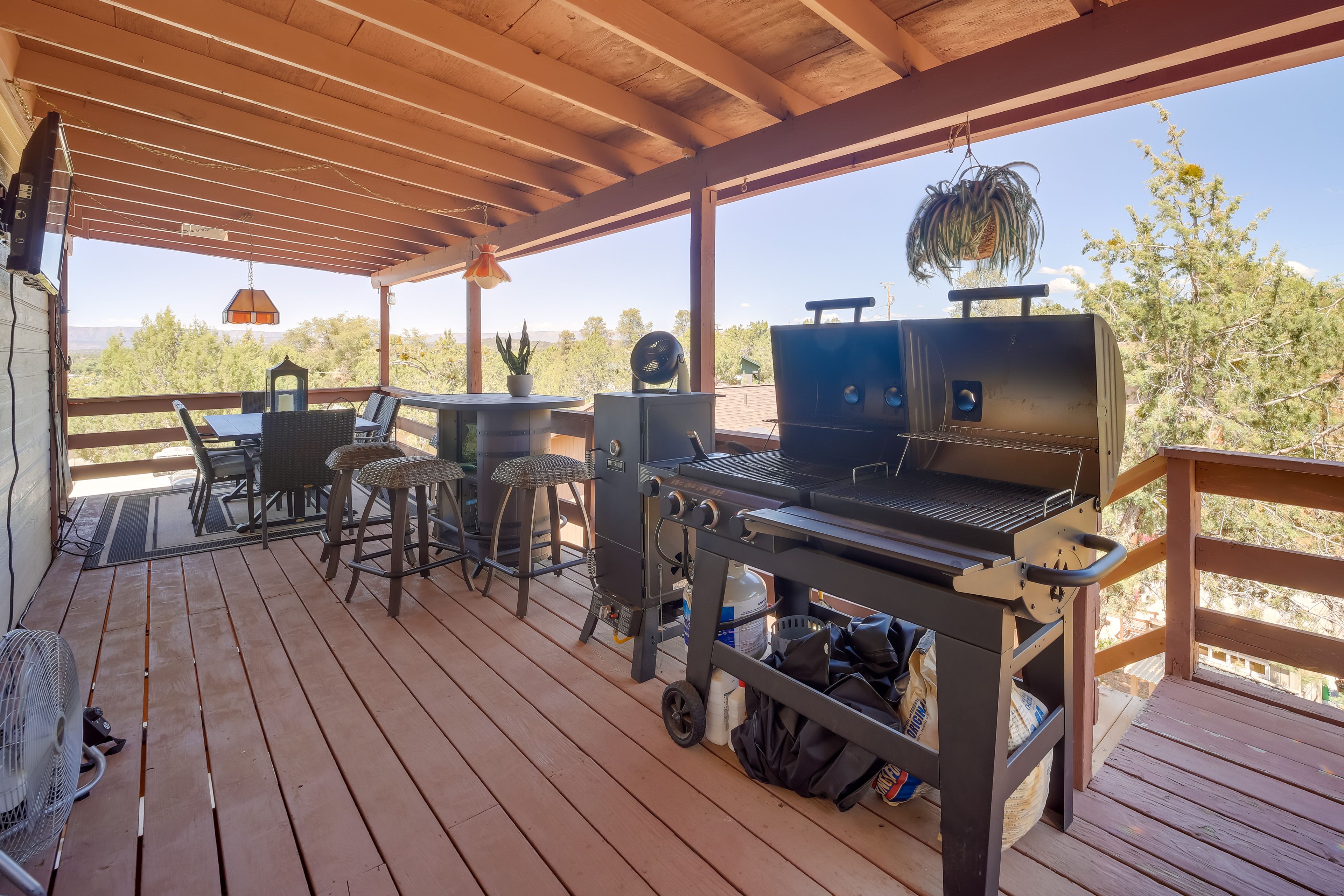Gas Grill | Smoker