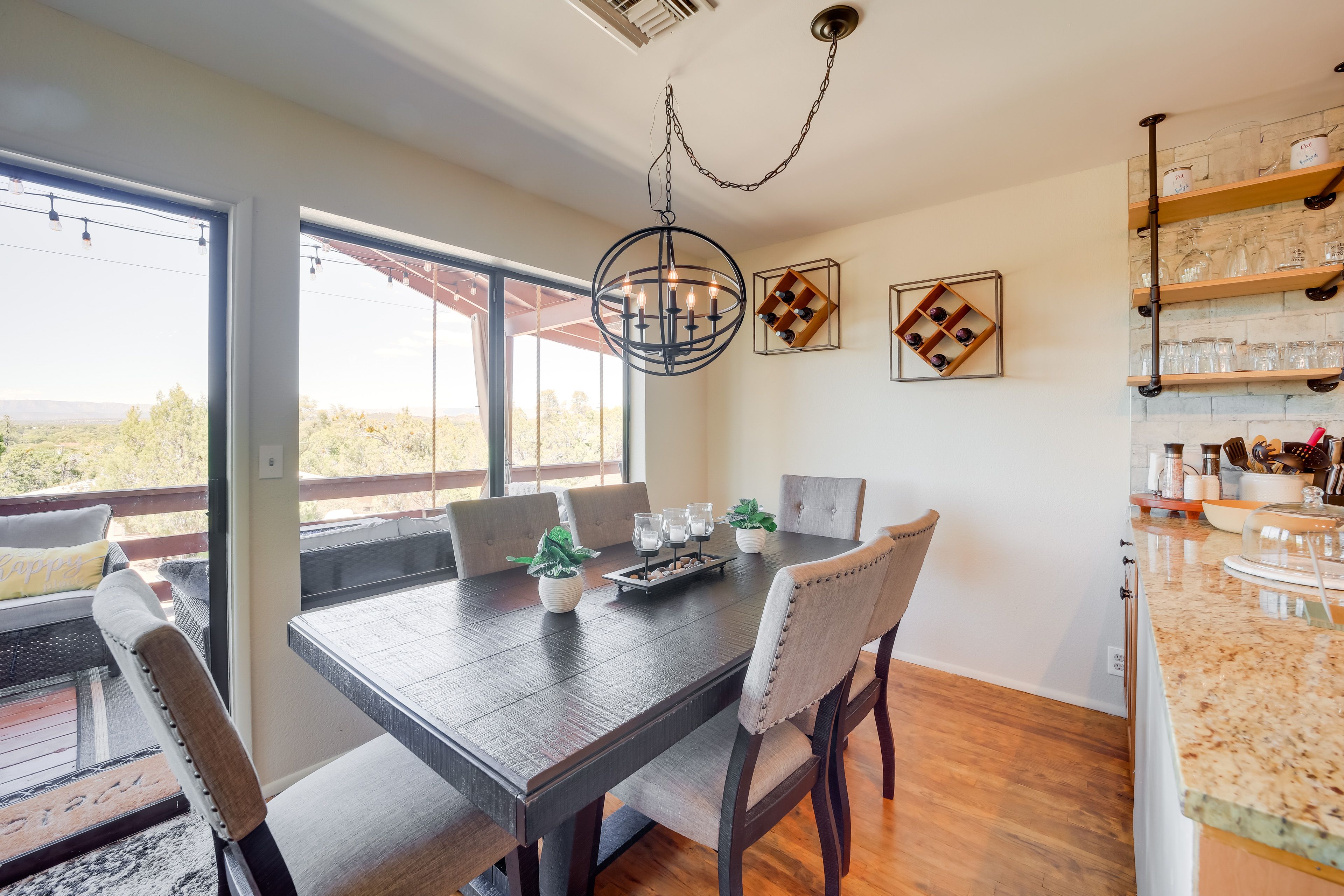 Dining Area | Dishware & Flatware Provided | Central A/C