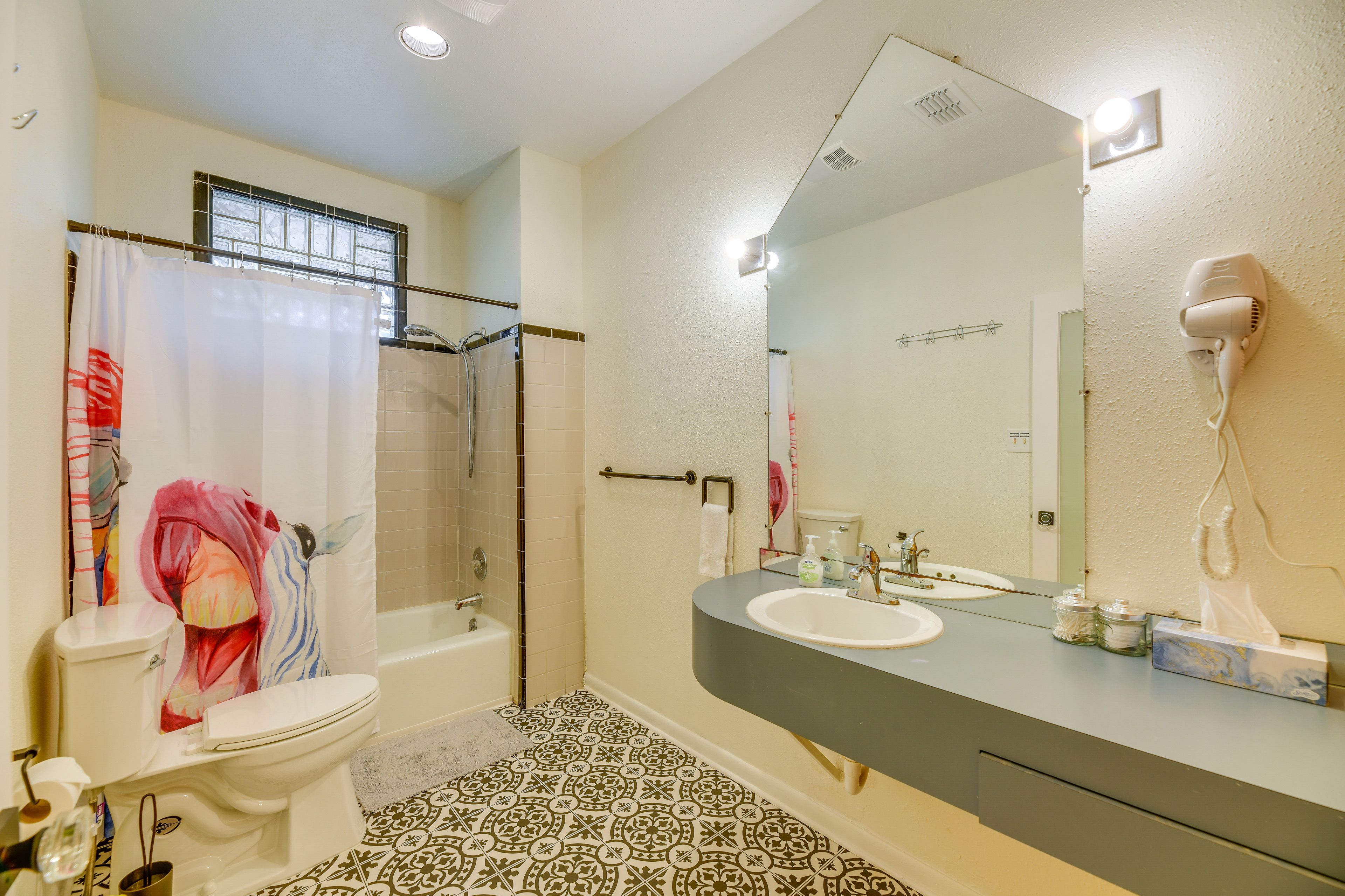 Full Bathroom | Towels Provided | Hair Dryer | Iron & Board