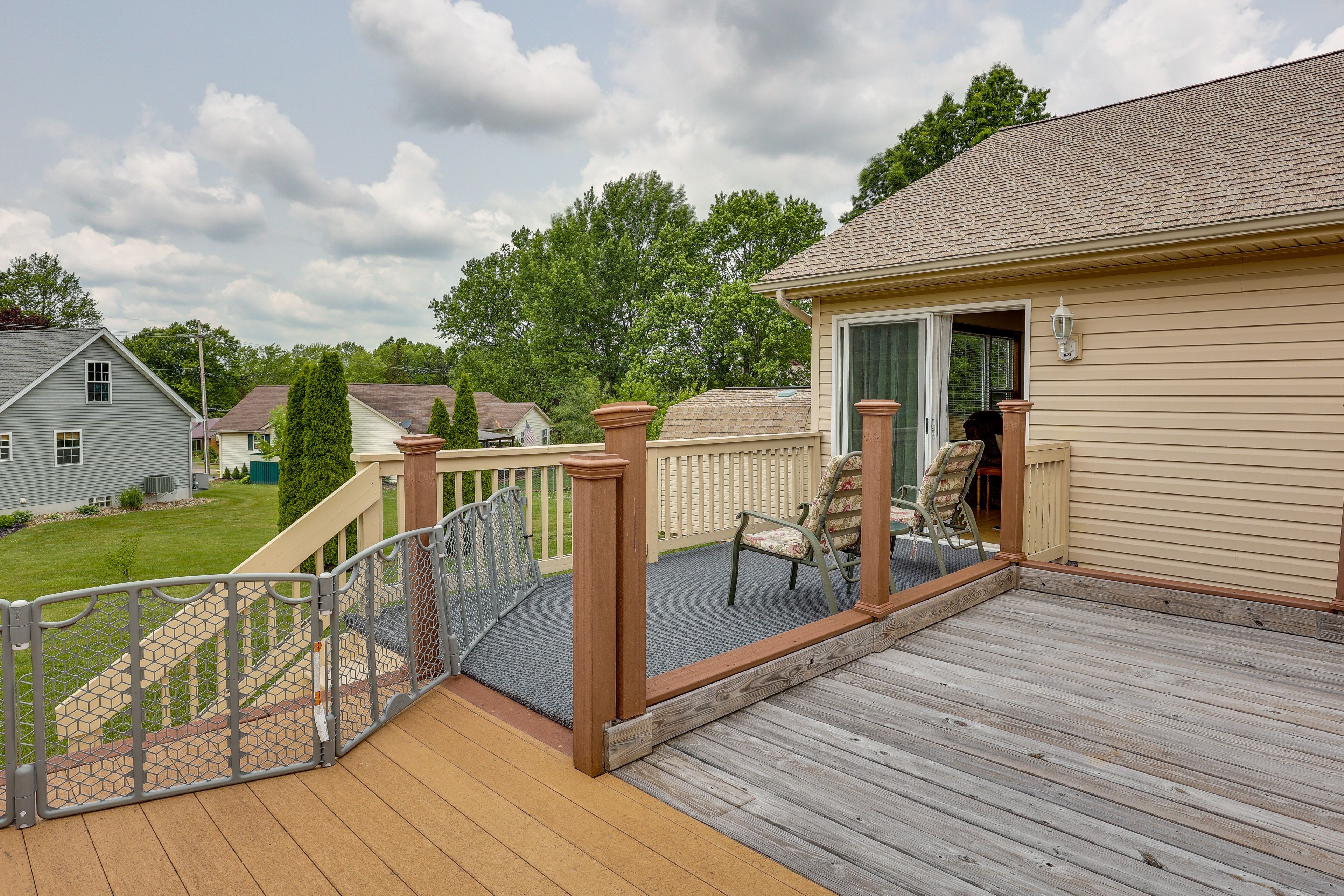 Private Deck
