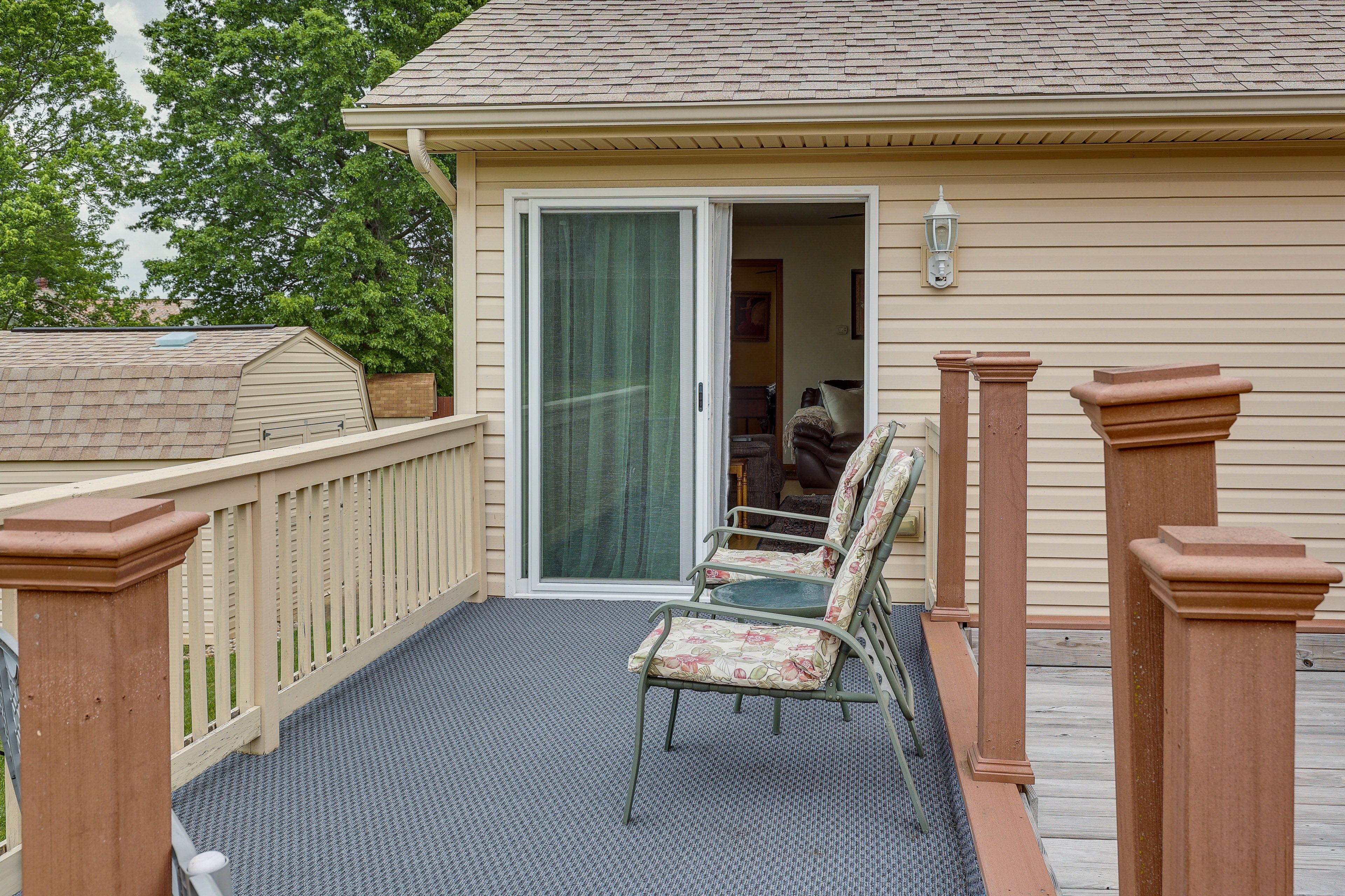 Private Deck