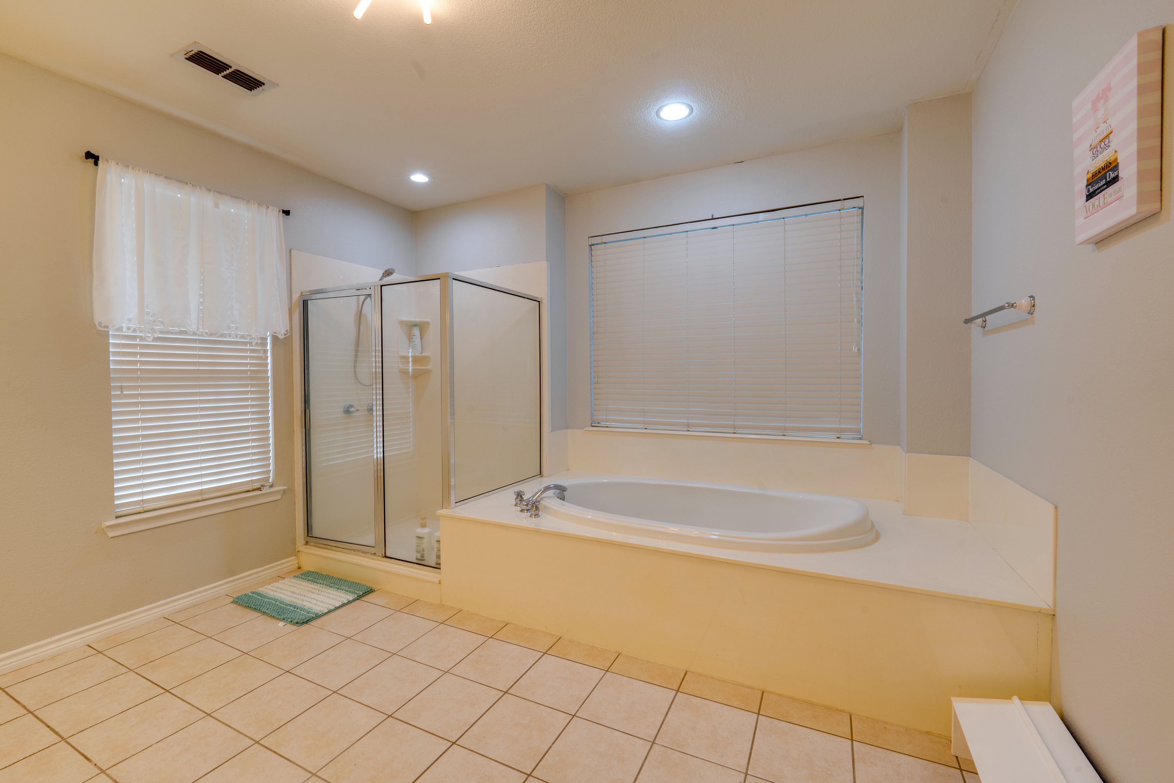 En-Suite Bathroom | Access via Bedroom 1 | Jetted Tub