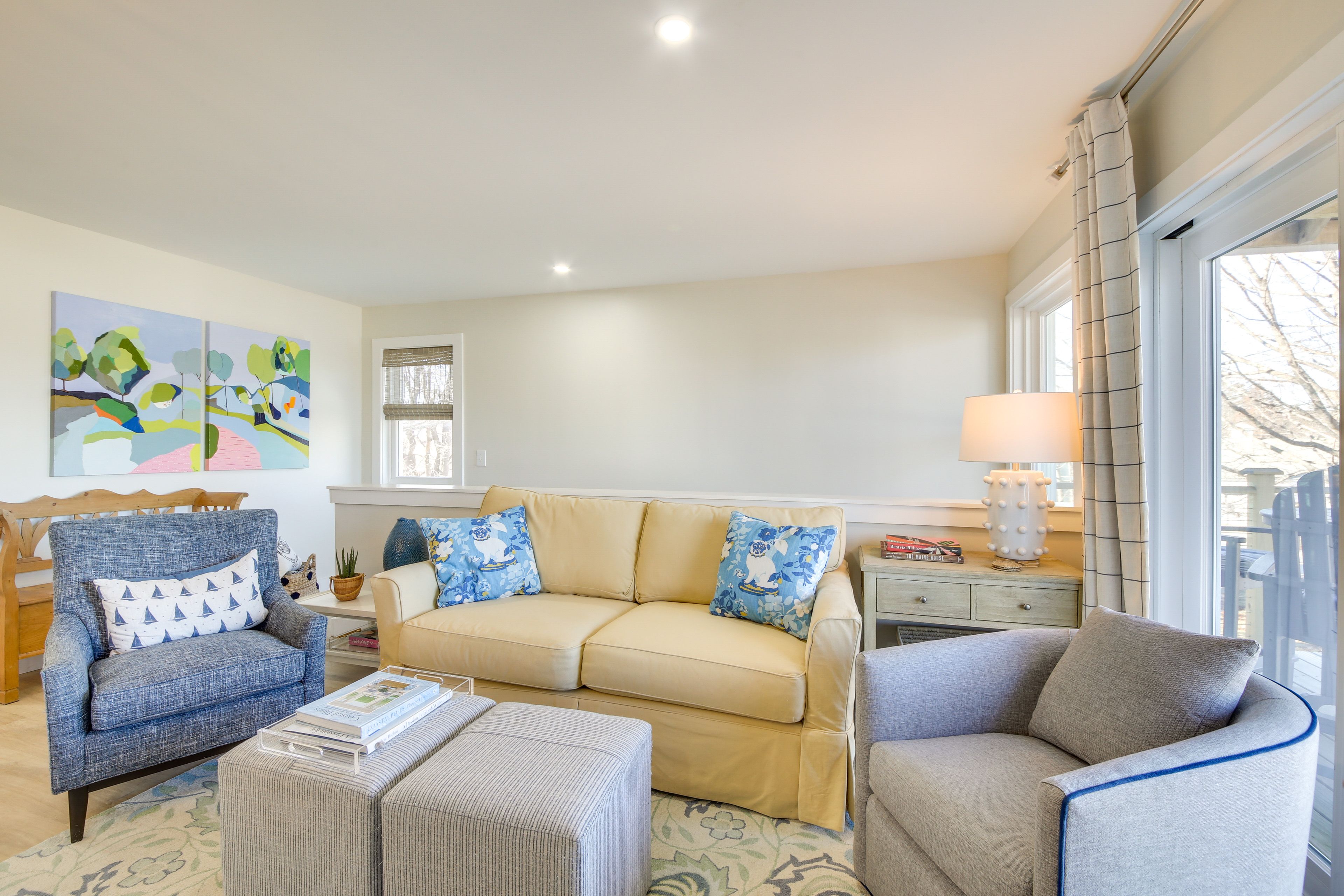 Living Room | Smart TV | 2nd Floor