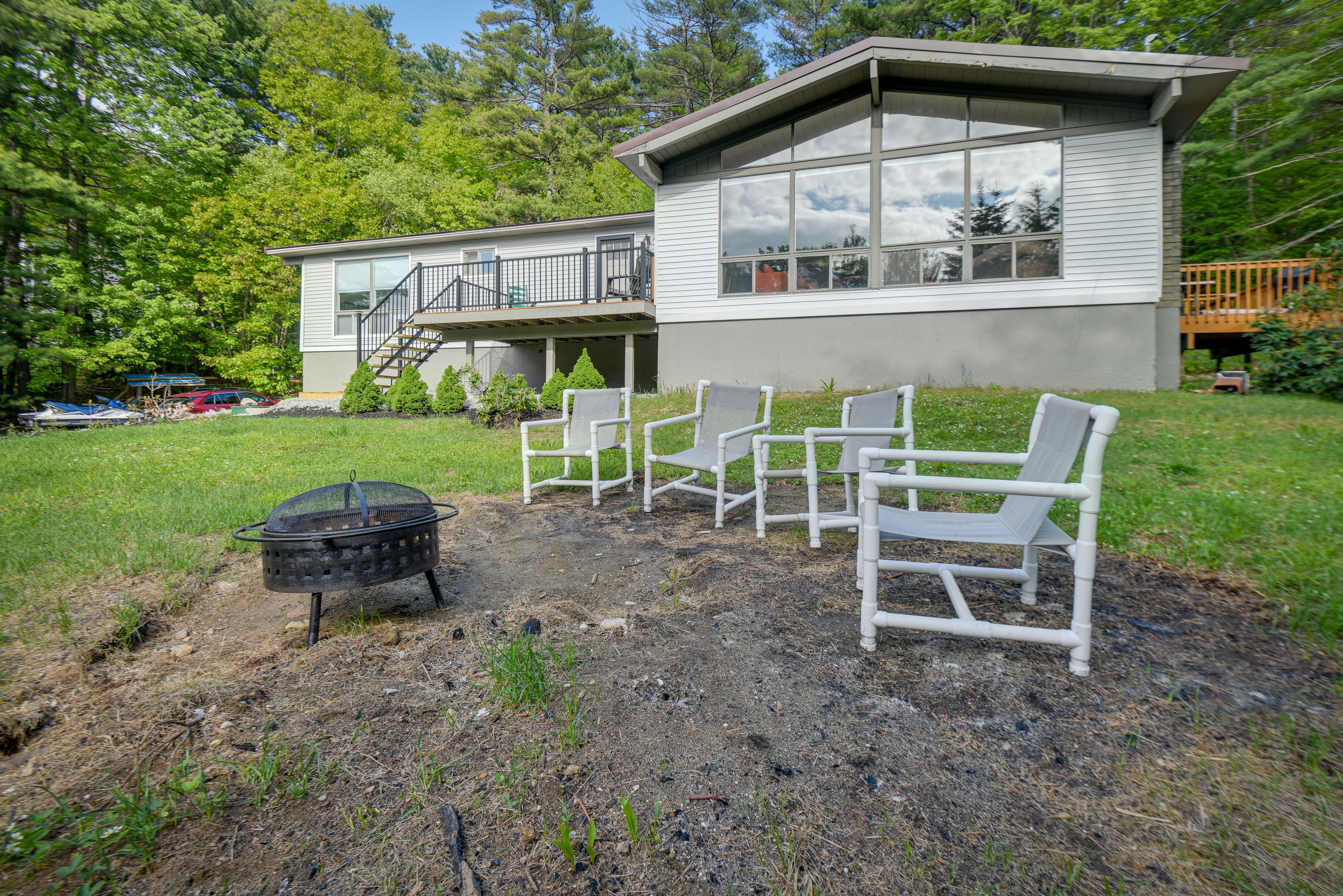Front Yard | Fire Pit