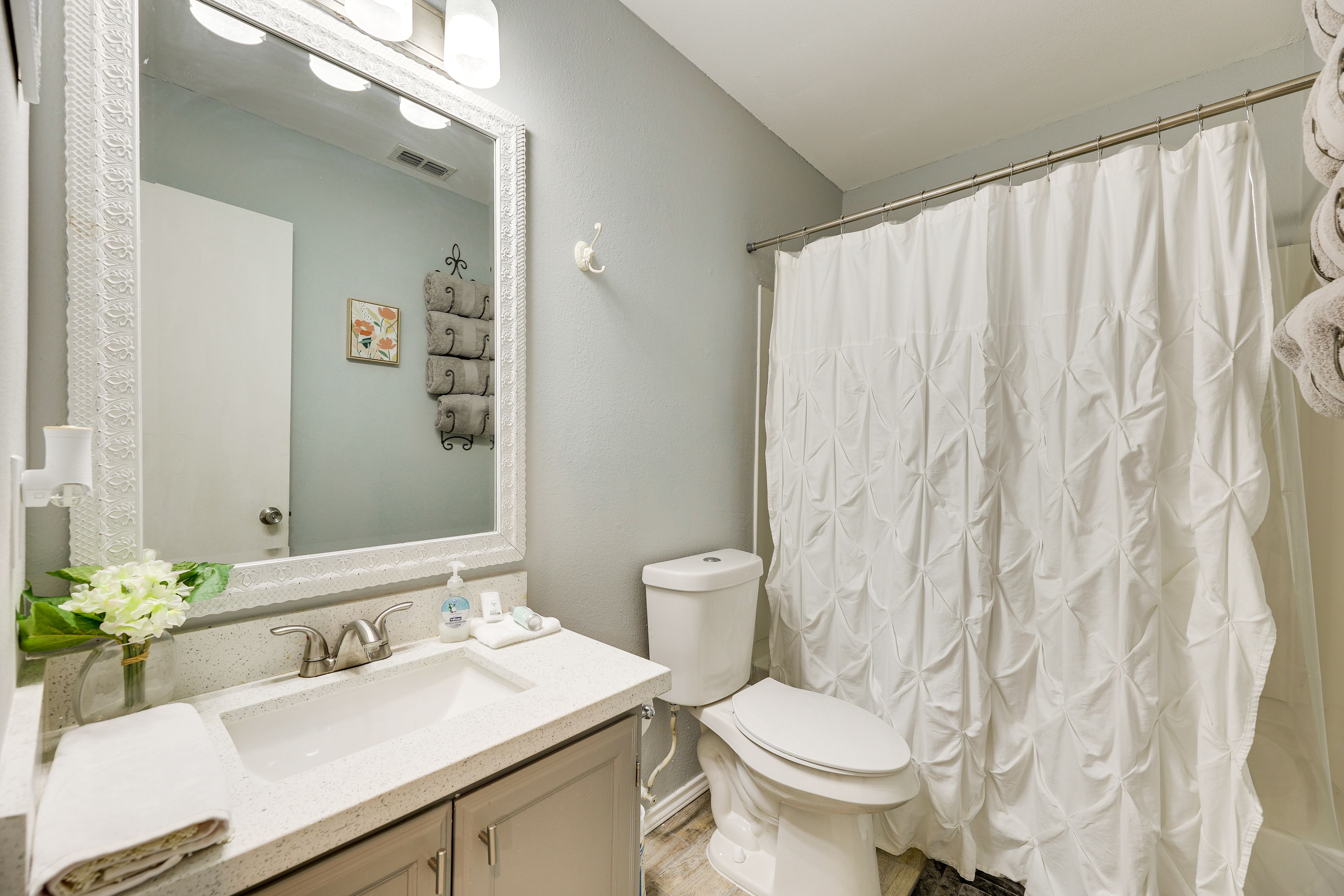 Full Bathroom