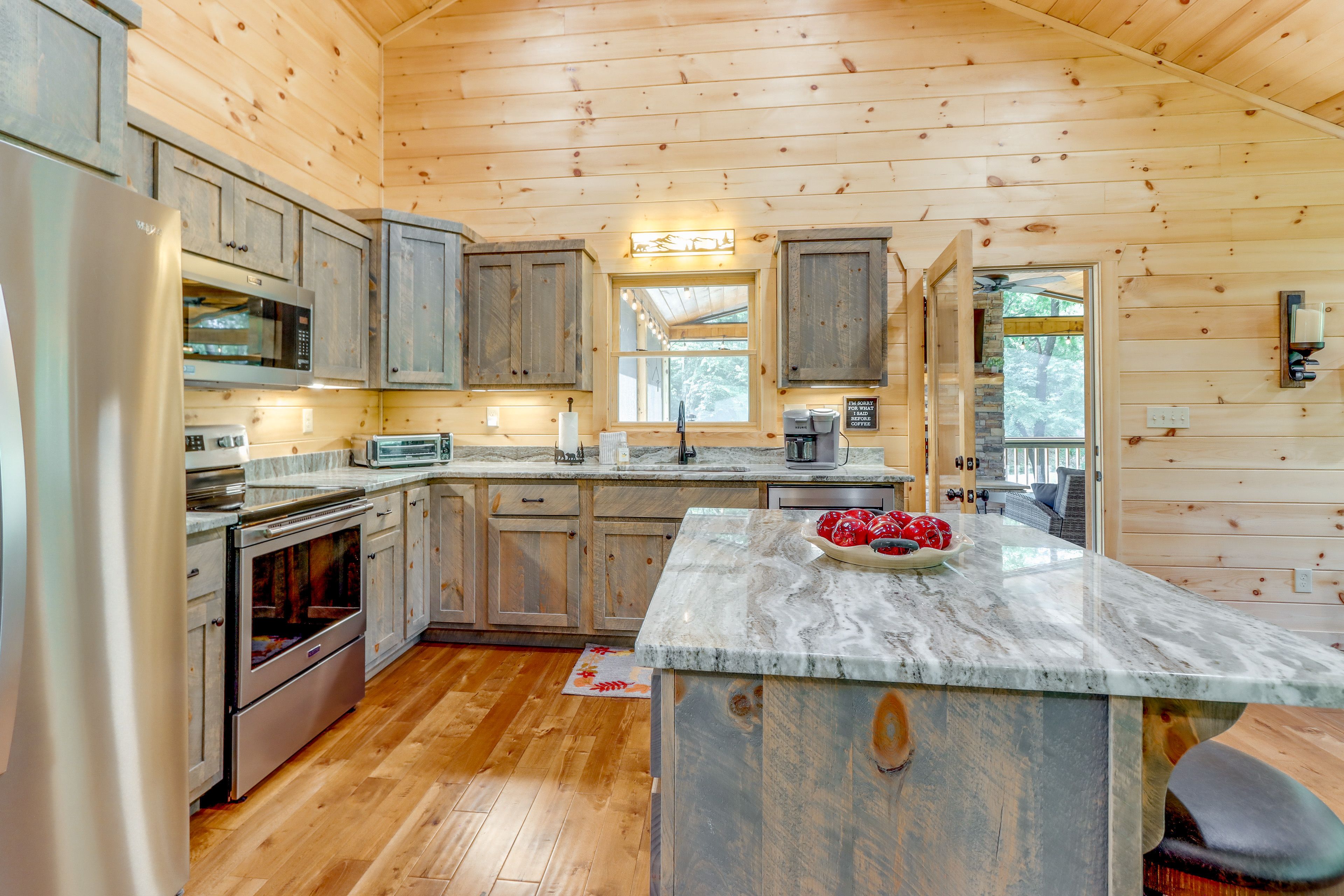 Kitchen | Cooking Basics | Coffee Maker | Paper Towels/Trash Bags Provided