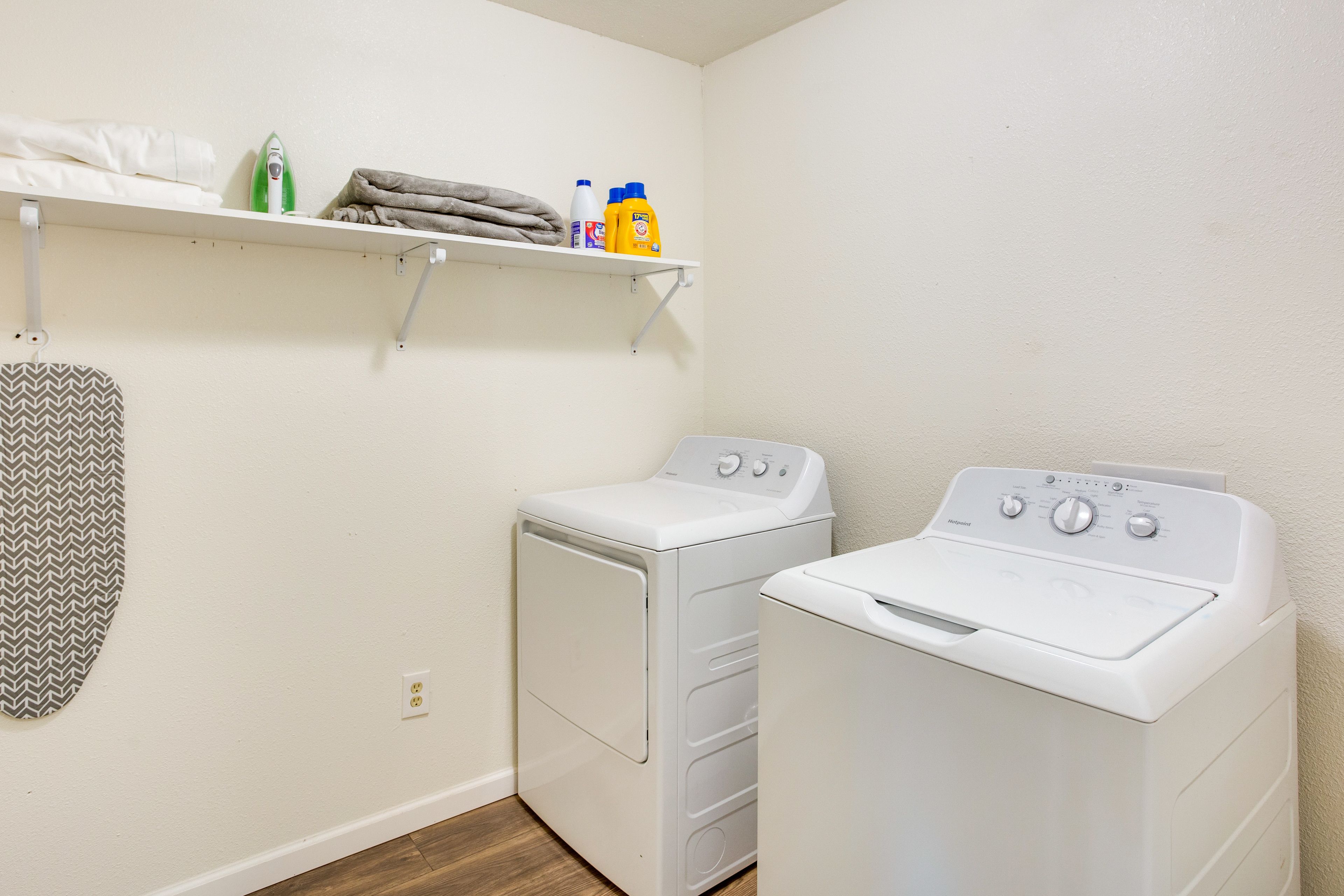 Laundry Room | Iron/Board | Detergent Provided
