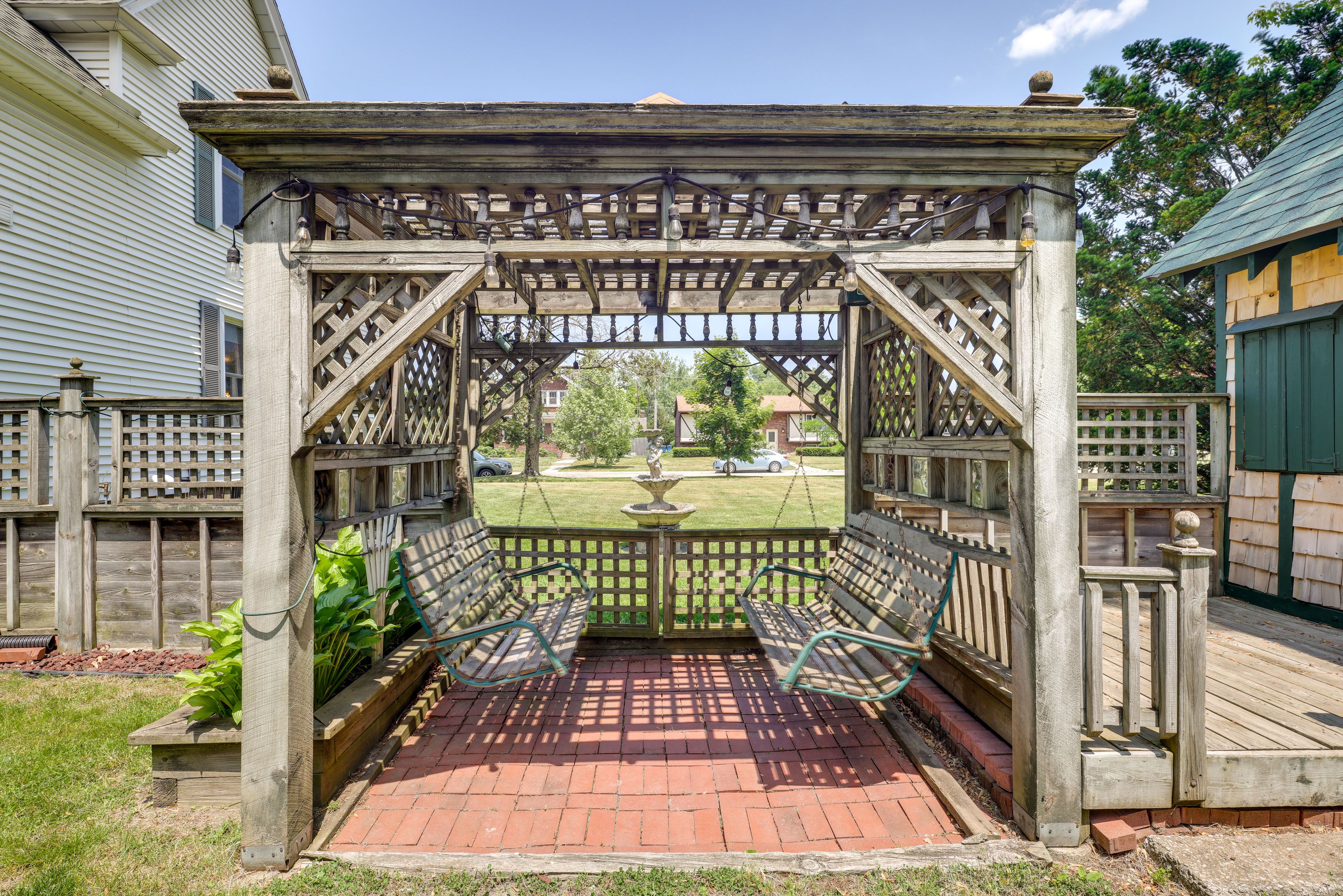 Backyard | Gazebo | Bench Swings