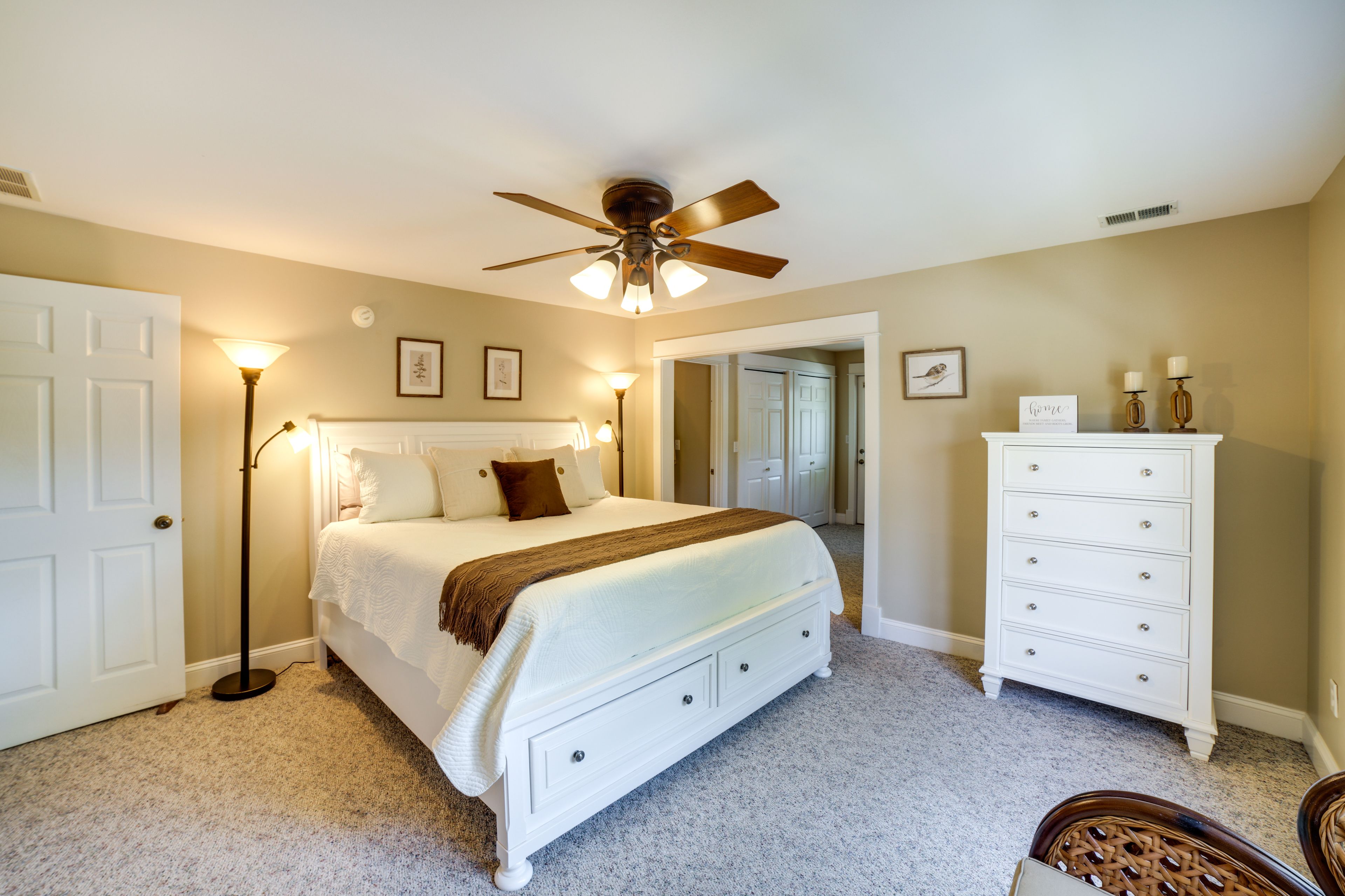 Bedroom 1 | Upper Level | King Bed | Linens Provided