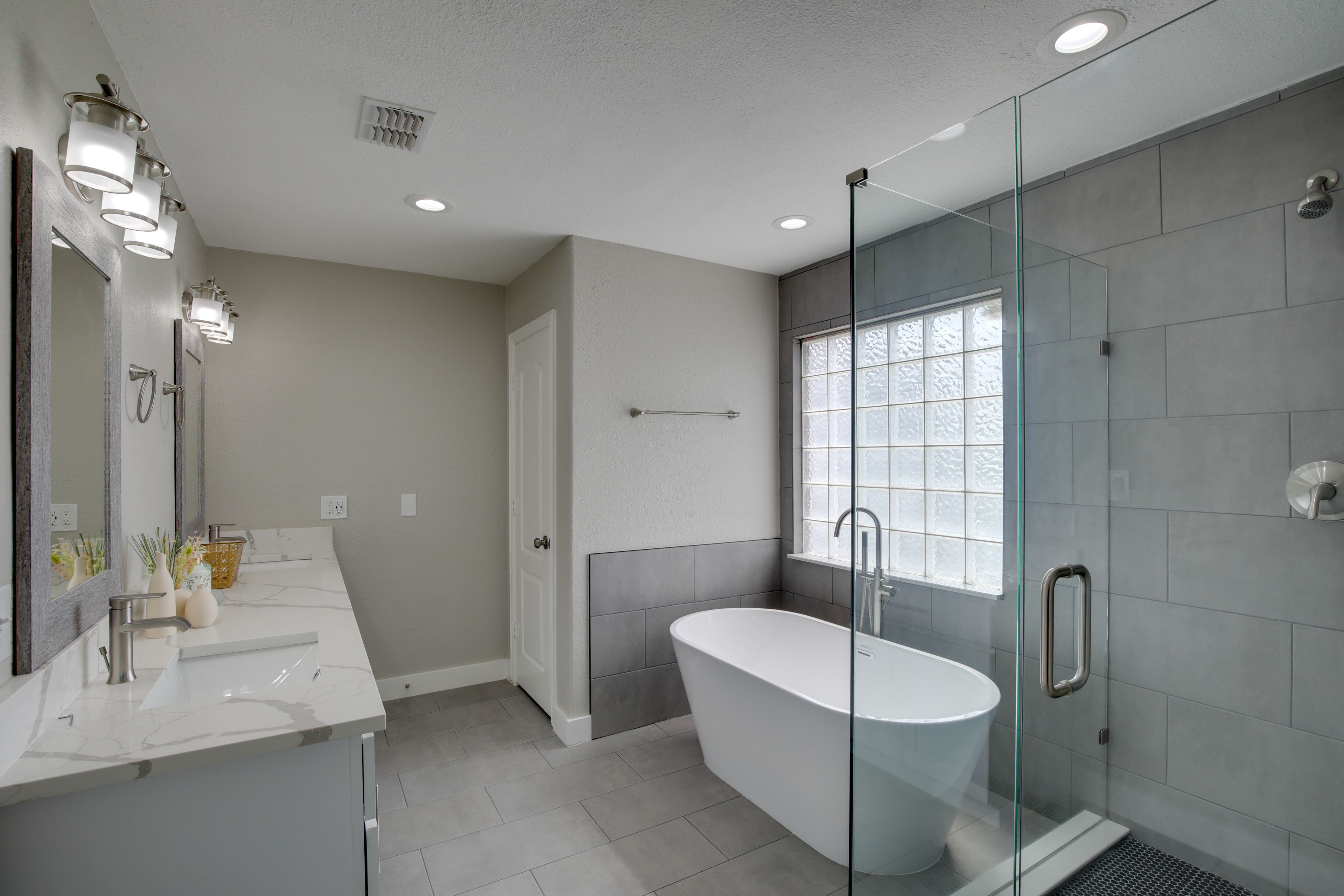 En-Suite Bathroom | 1st Floor | Complimentary Toiletries