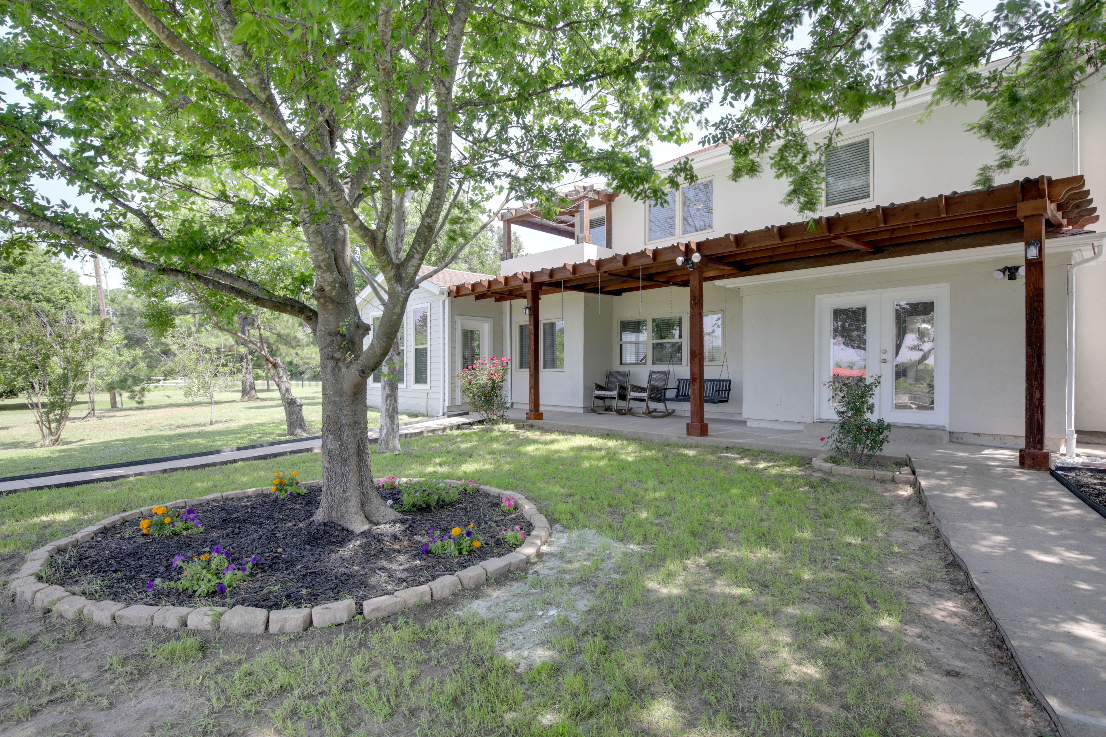 House Exterior | Guest House | Covered Patio | Grilling Station