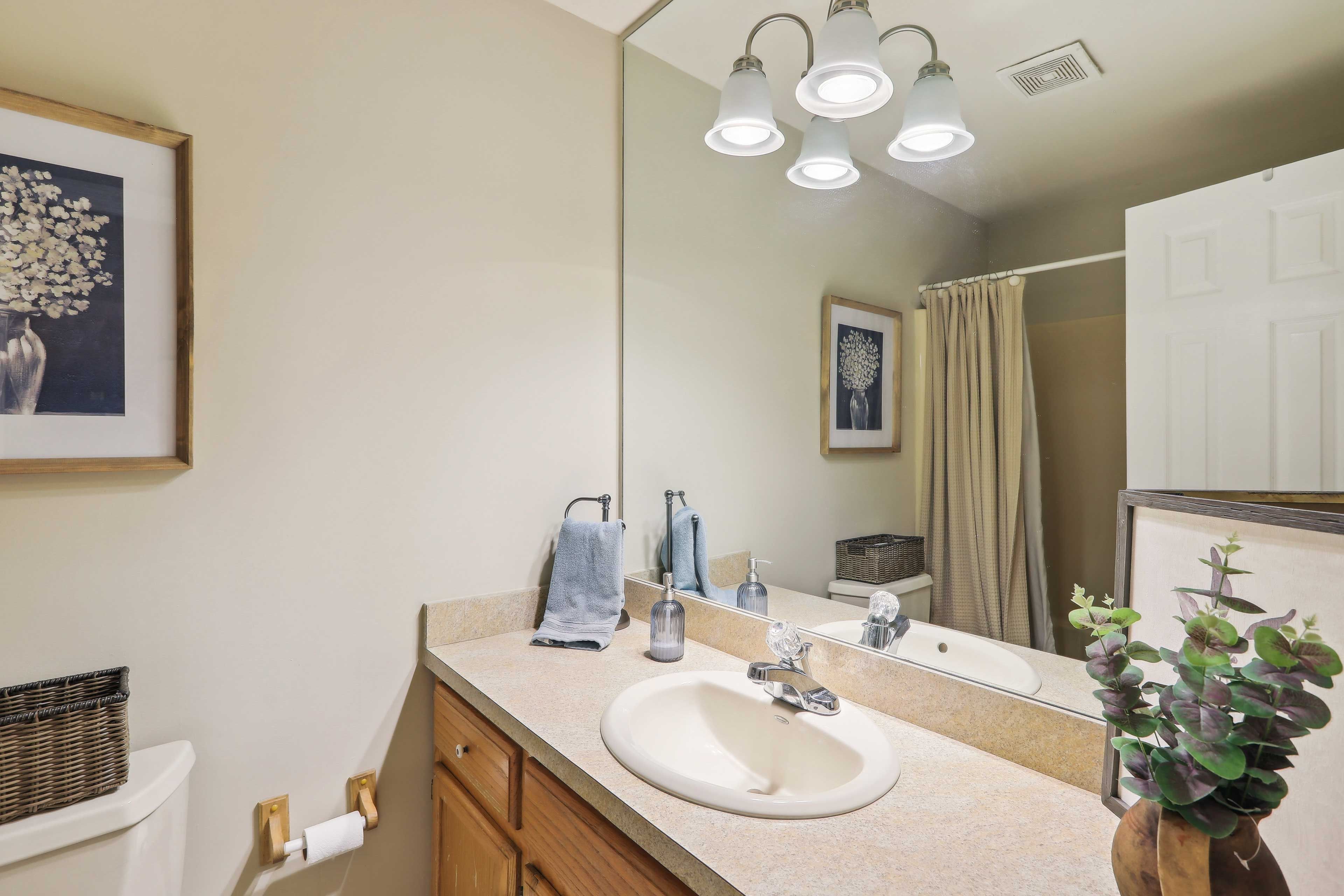 Full Bathroom