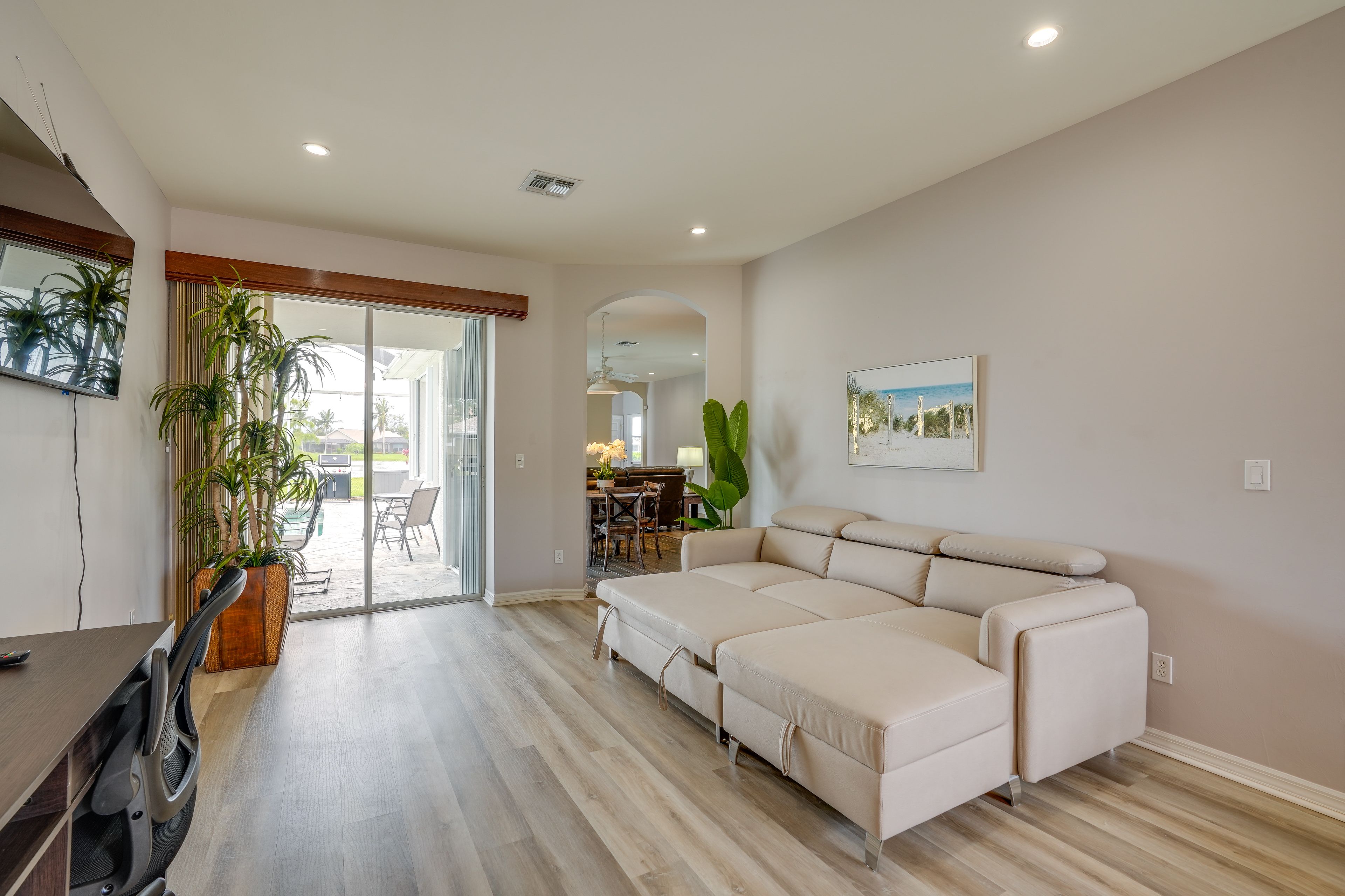 Front Living Room | Queen Sleeper Sofa