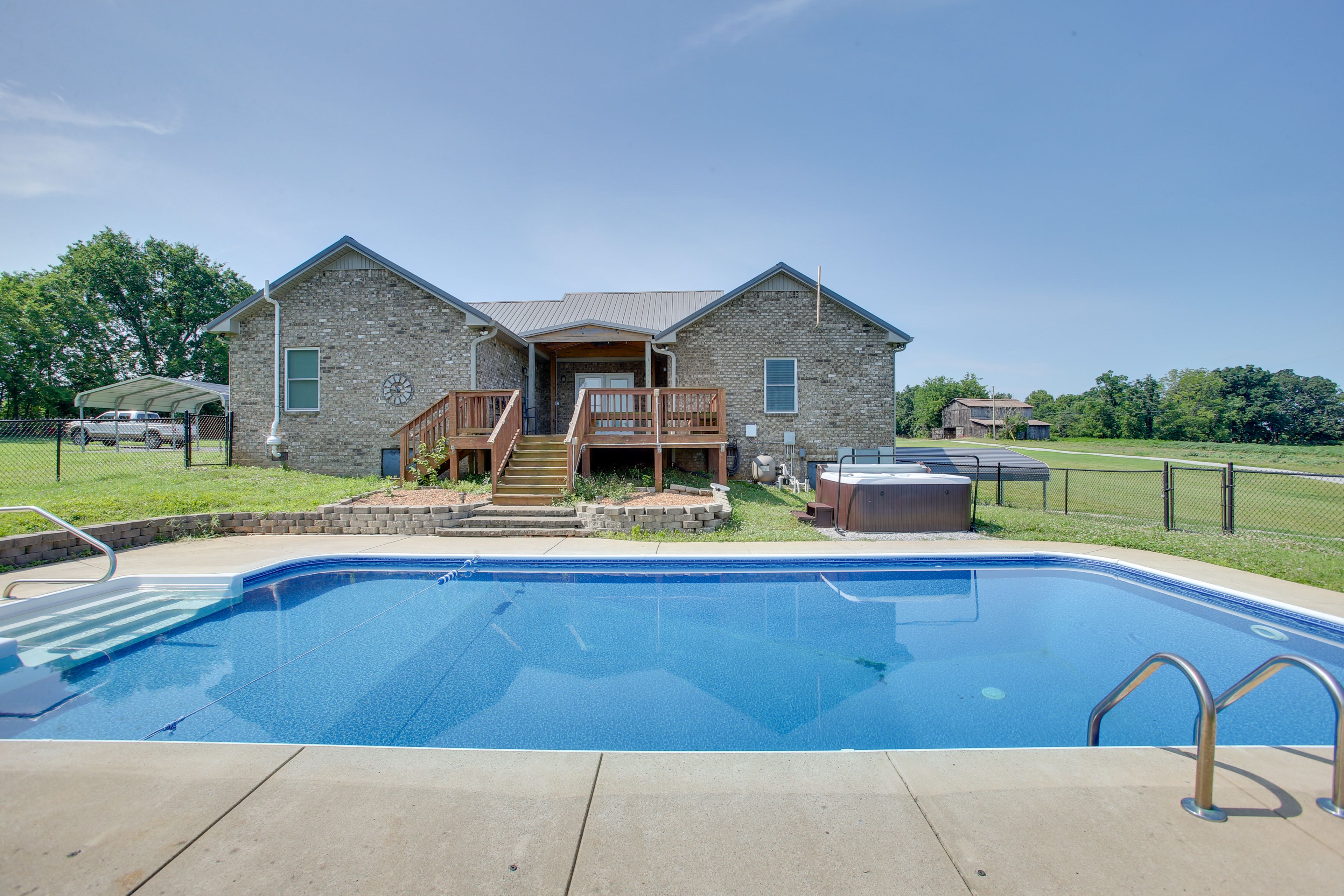 Outdoor Pool | Hot Tub | Fire Pit