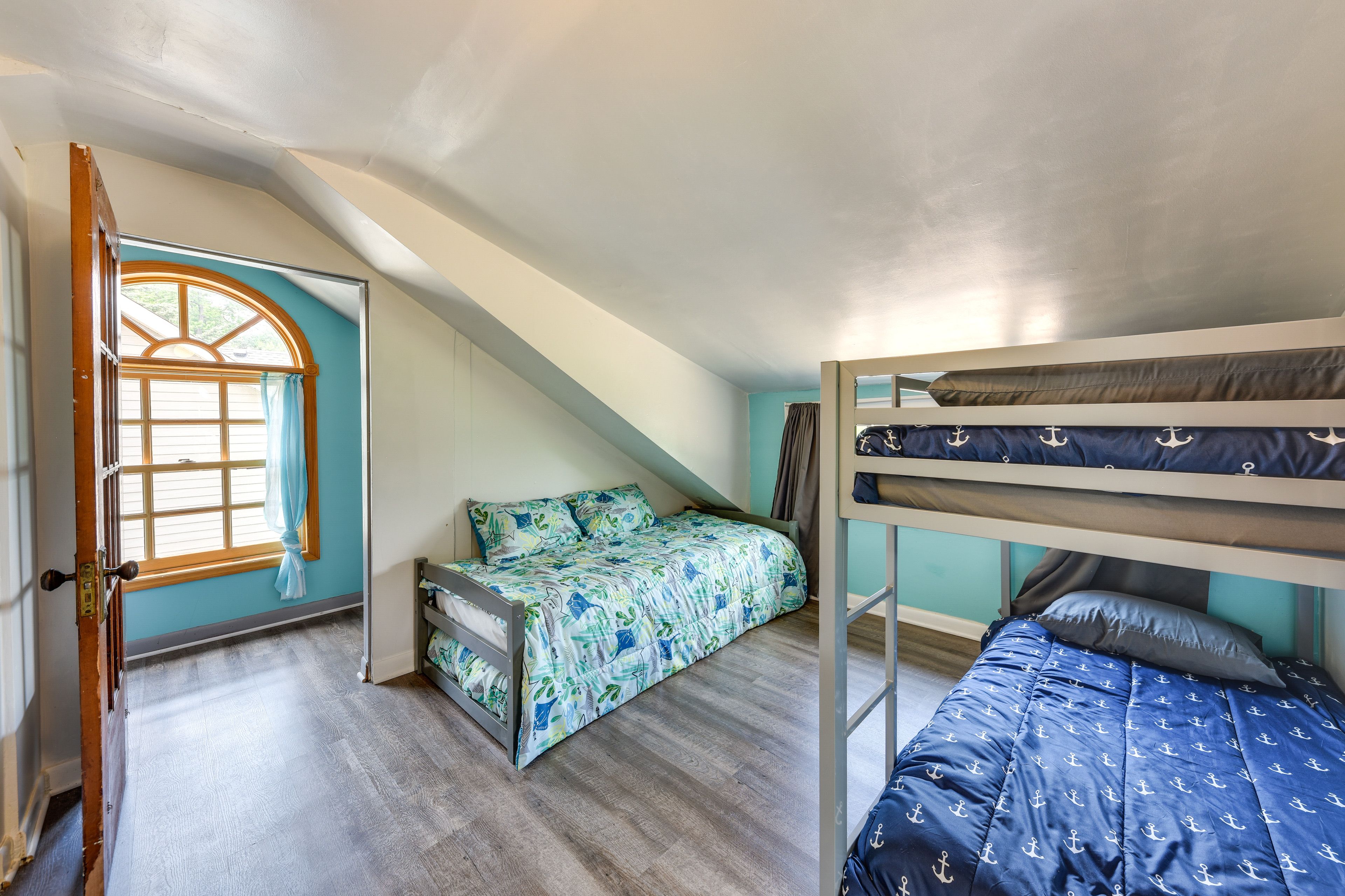 Bedroom 2 | Twin Bunk Bed | Twin Bed w/ Twin Trundle