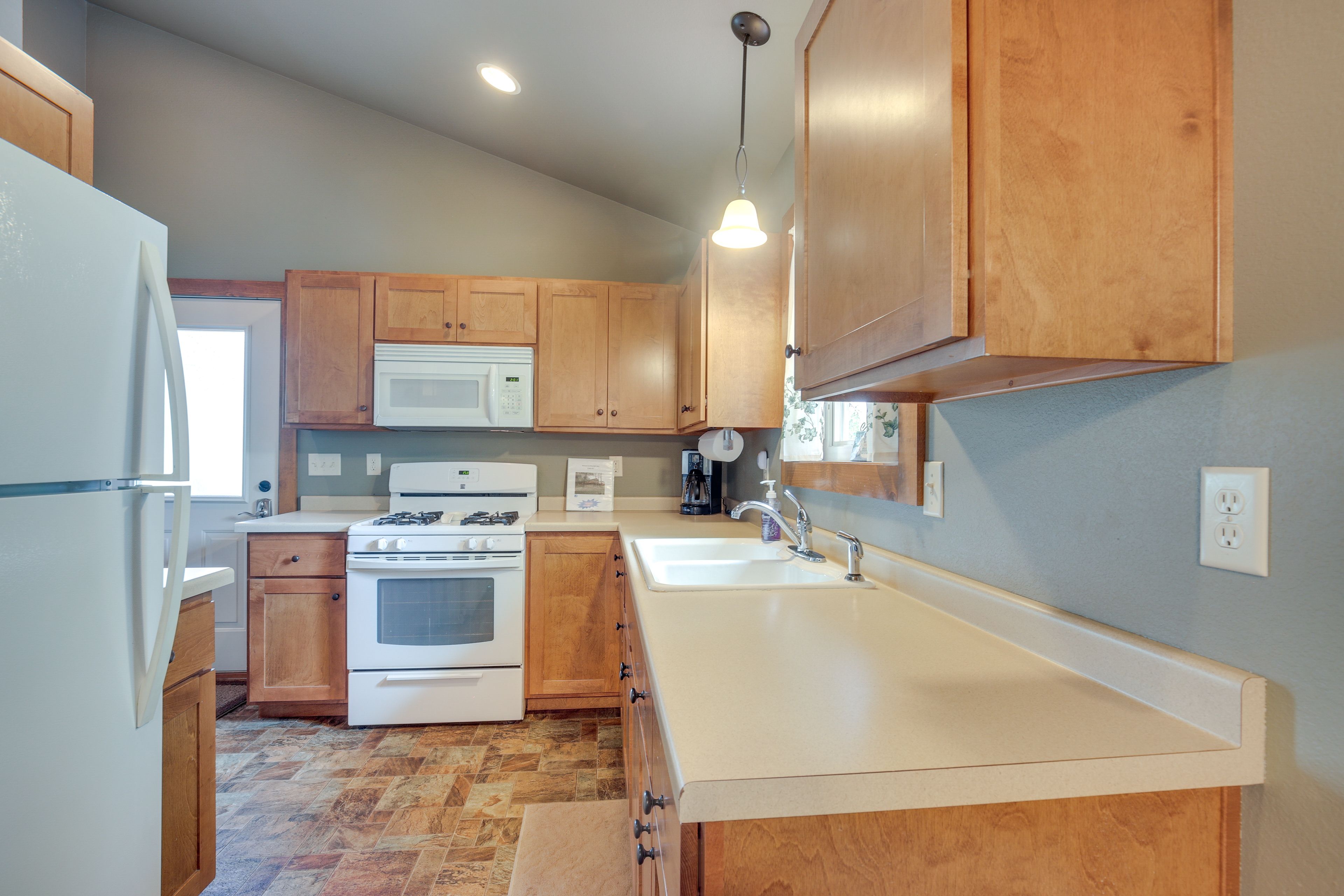Kitchen | Cooking Basics | Coffee Maker | Blender