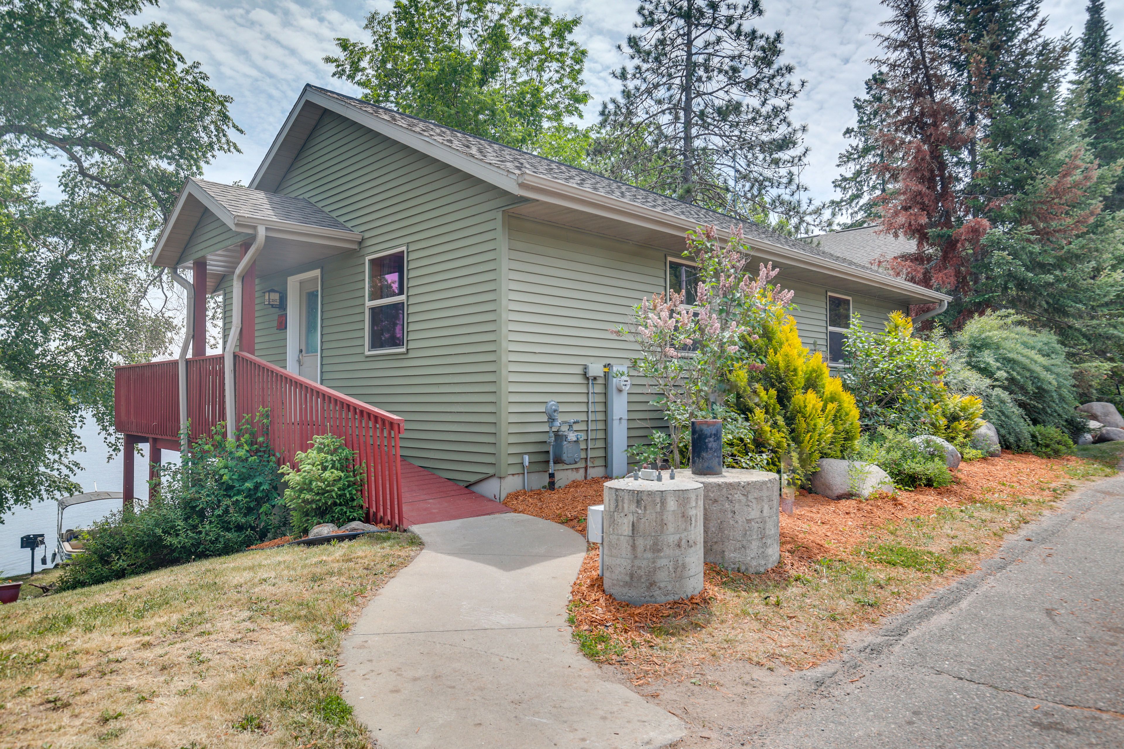 Exterior | Bedrooms/Full Bathroom on 1st Floor | Pet Friendly w/ Fee