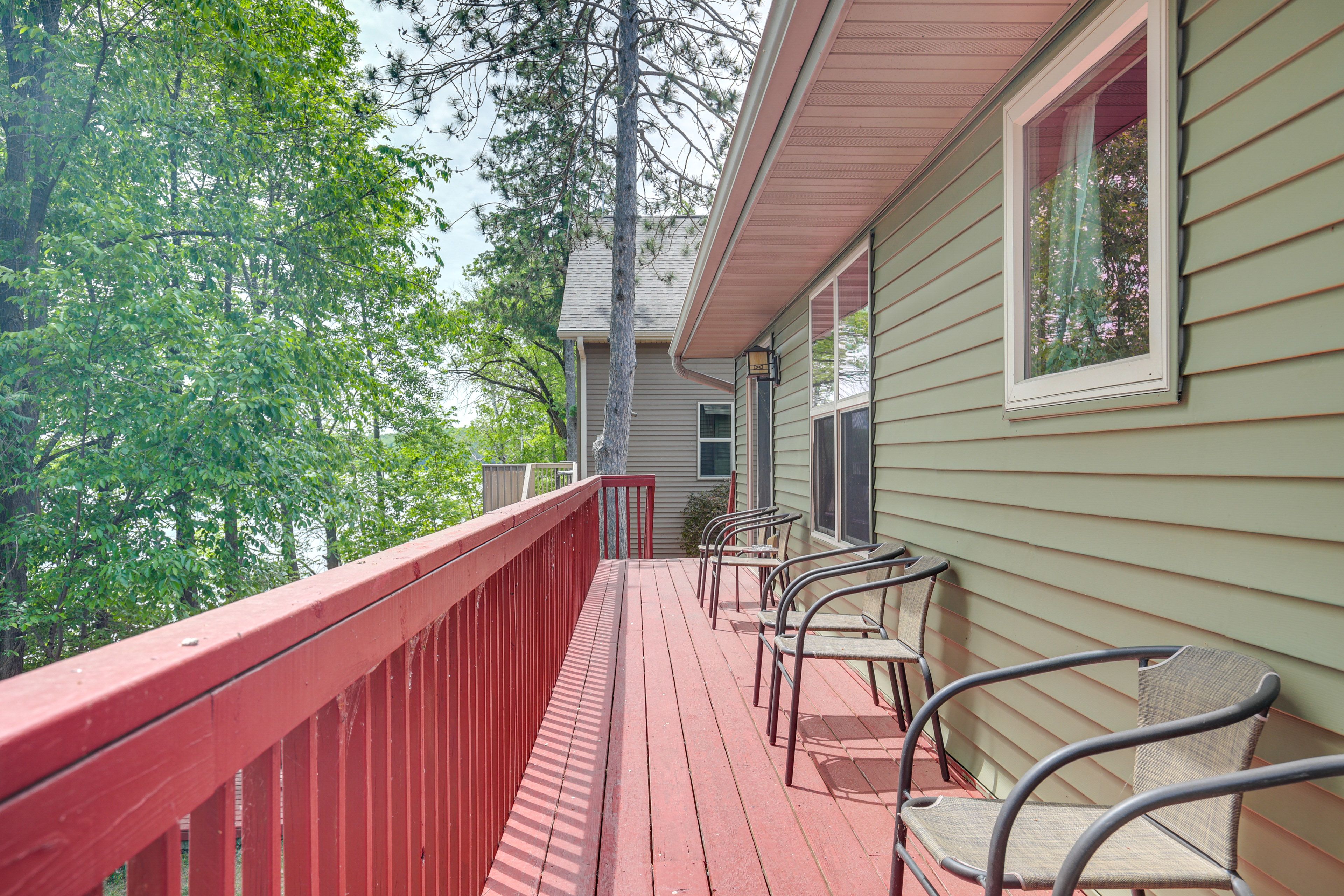Deck | Lake View