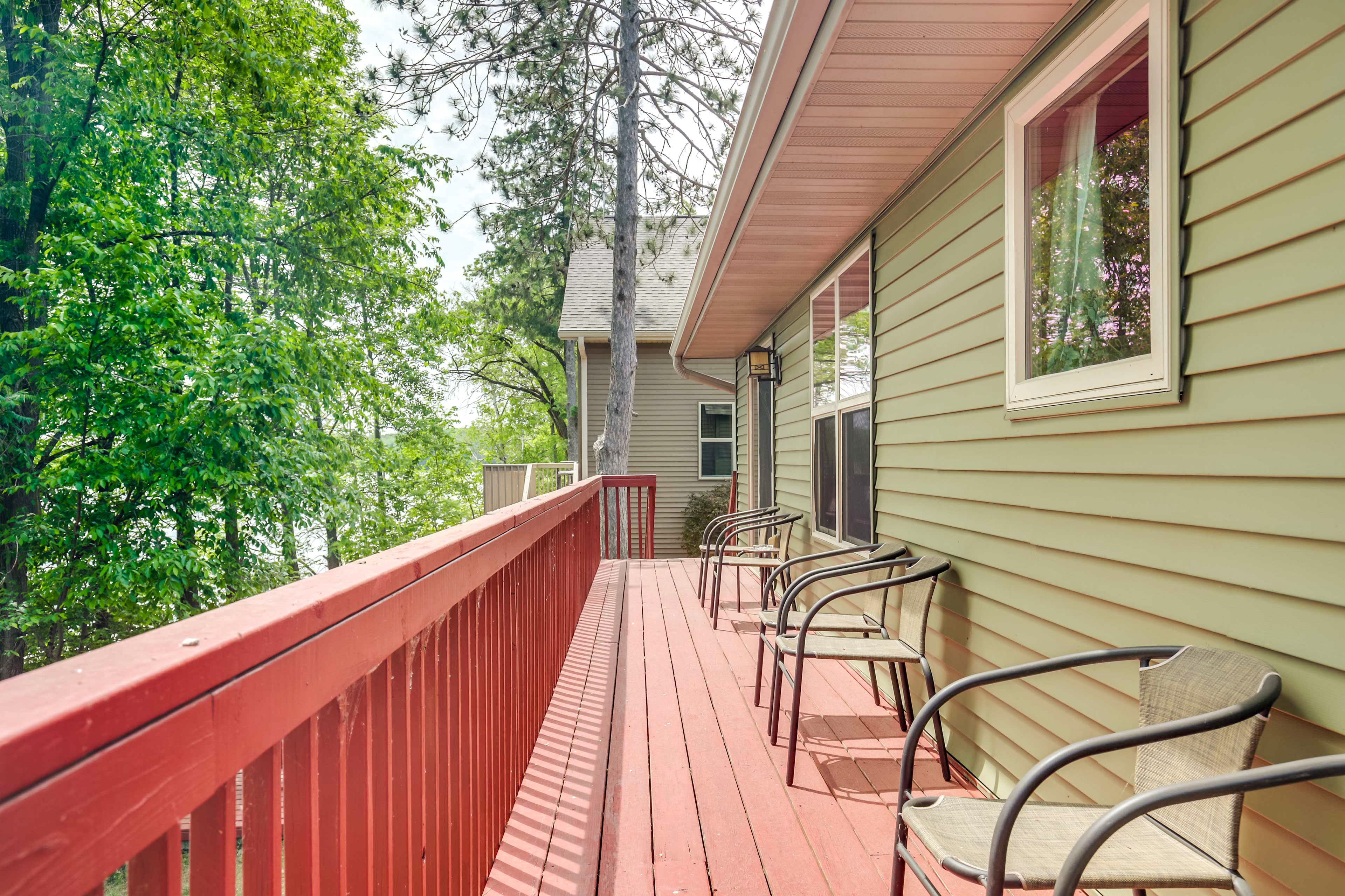 Deck | Lake View