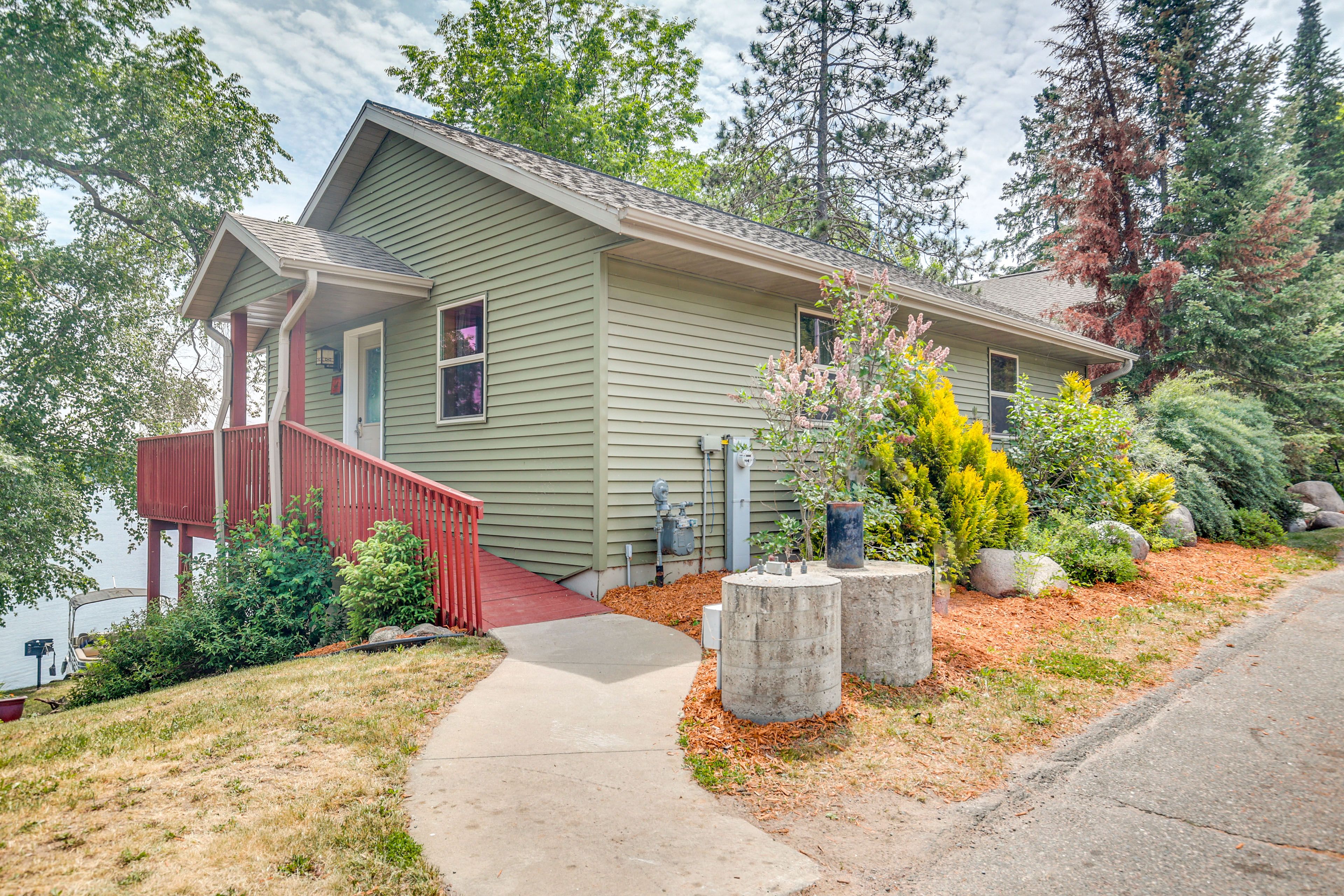 Exterior | Bedrooms/Full Bathroom on 1st Floor | Pet Friendly w/ Fee