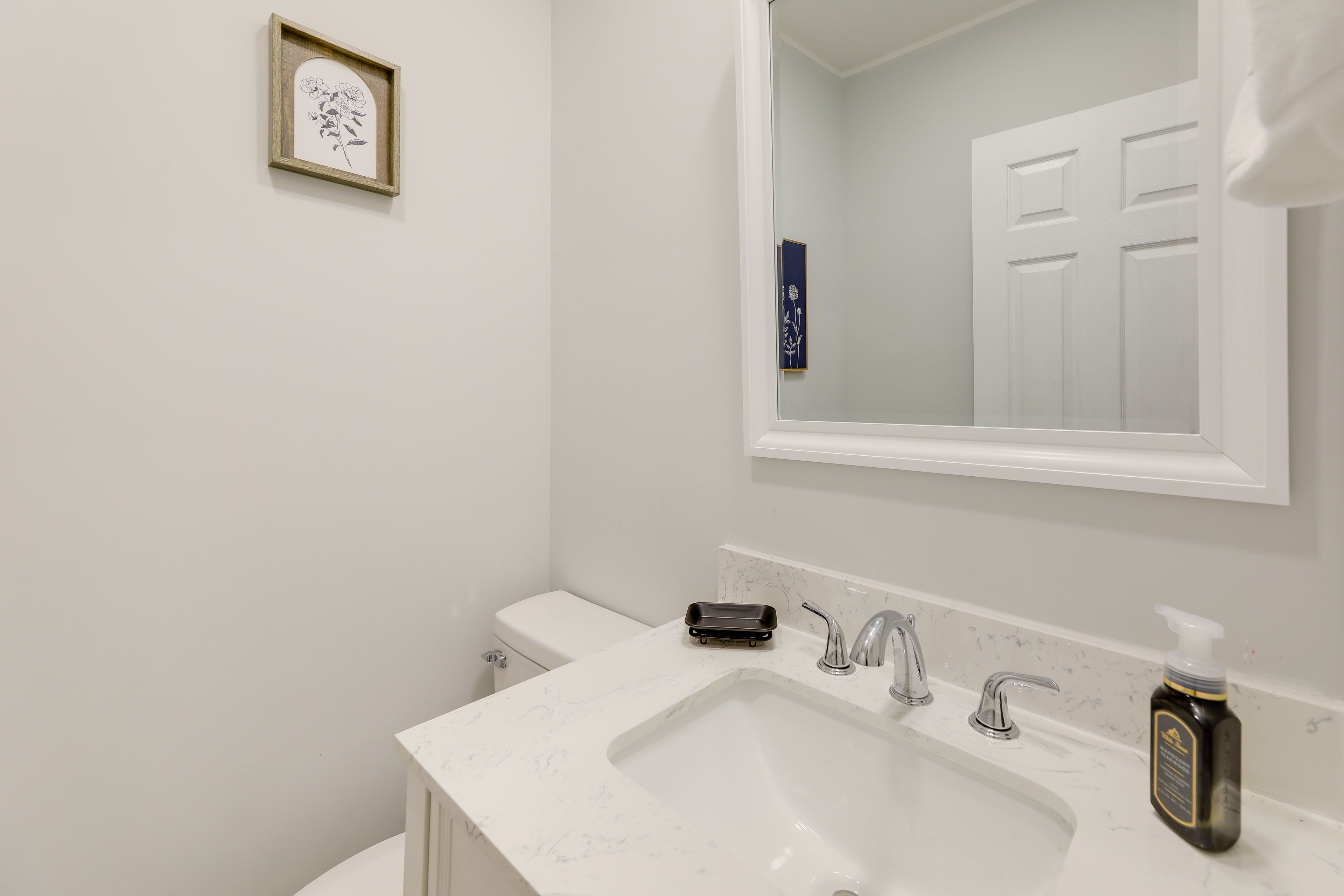 Half Bathroom | 1st Floor