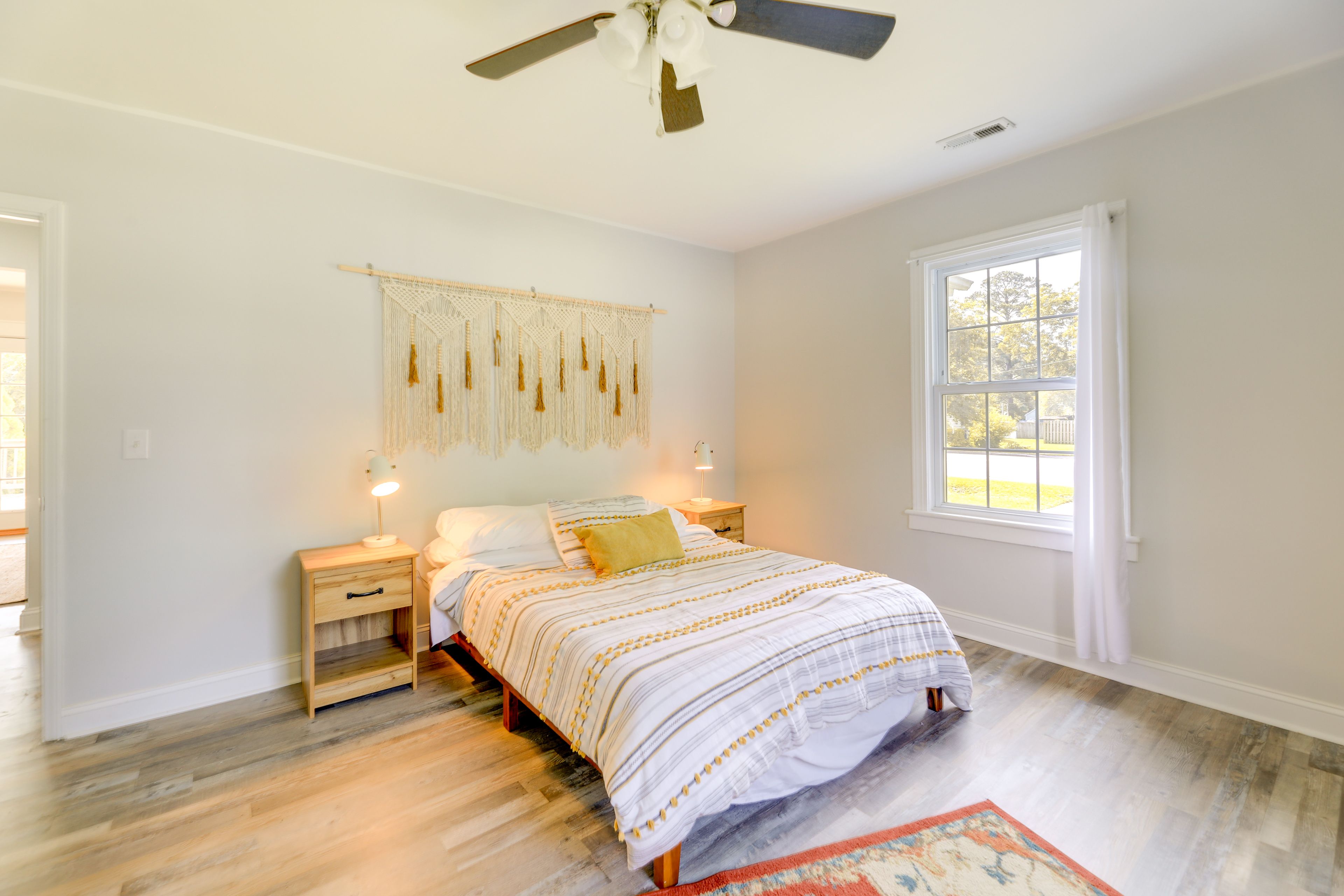 Bedroom 2 | 1st Floor | Queen Bed