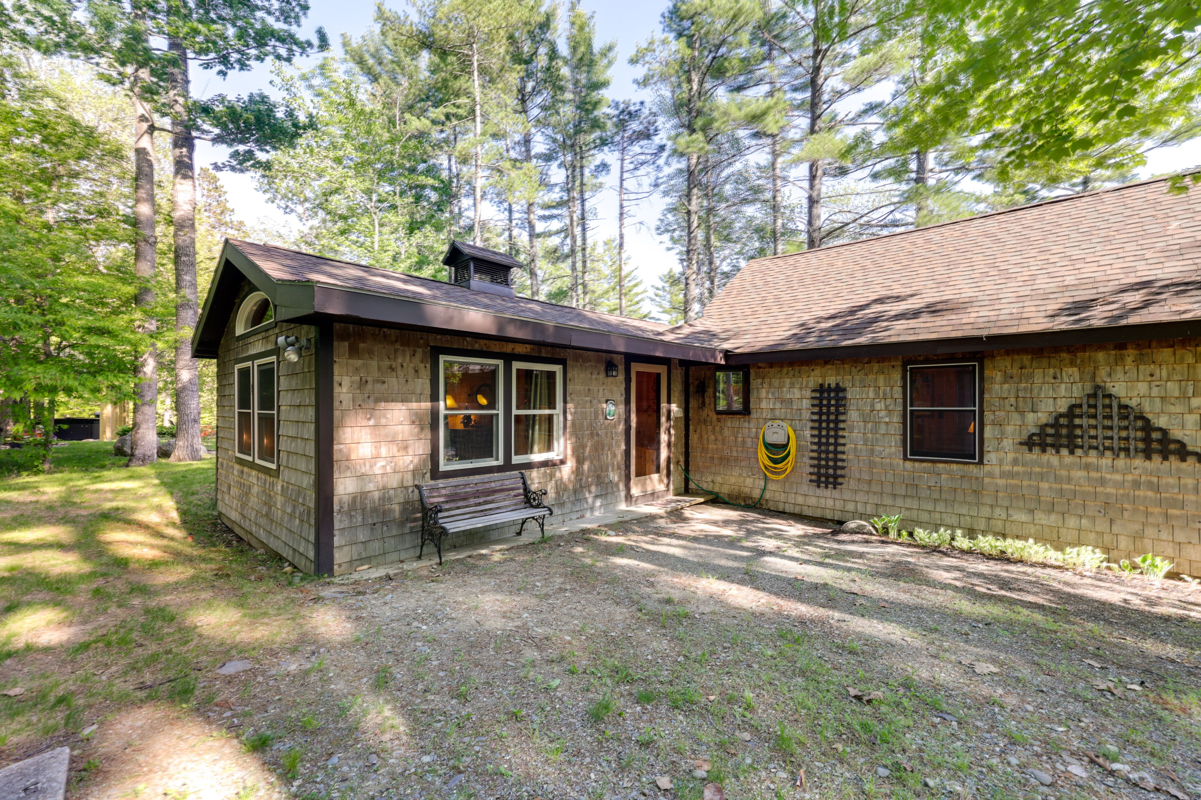 Cabin Exterior | Parking | Driveway (3 Vehicles)