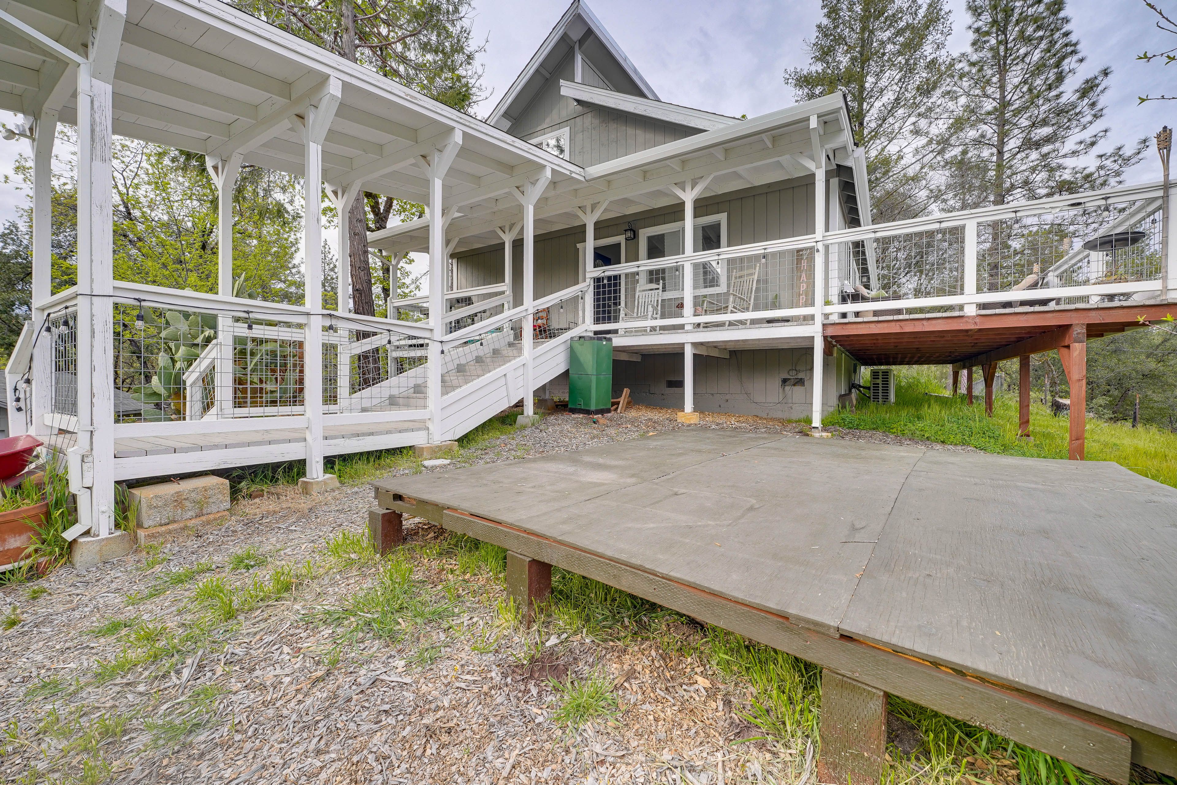 Home Exterior | Driveway Parking (3 Vehicles)