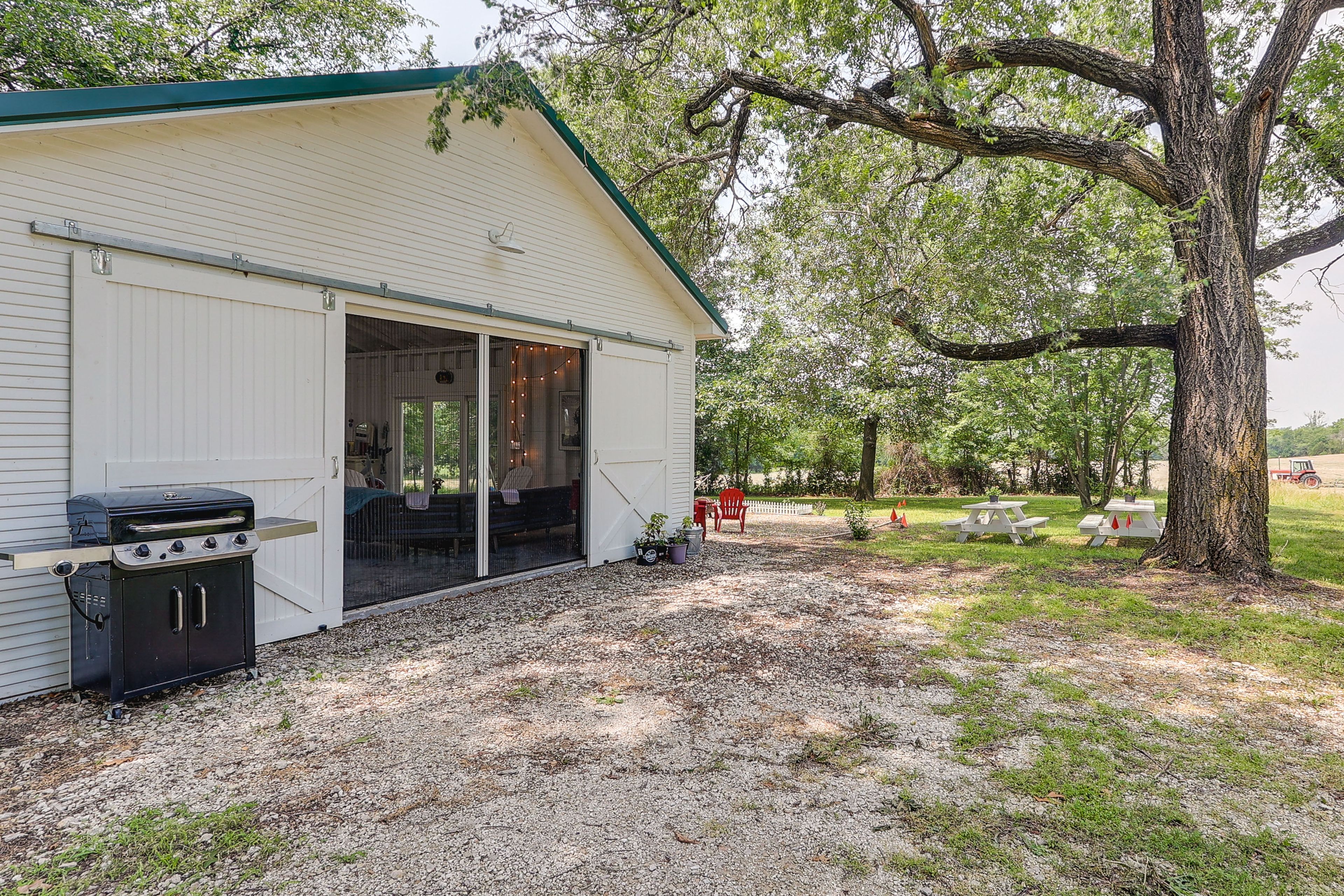 Parking | Driveway (2 Vehicles) | RV/Trailer Parking Allowed