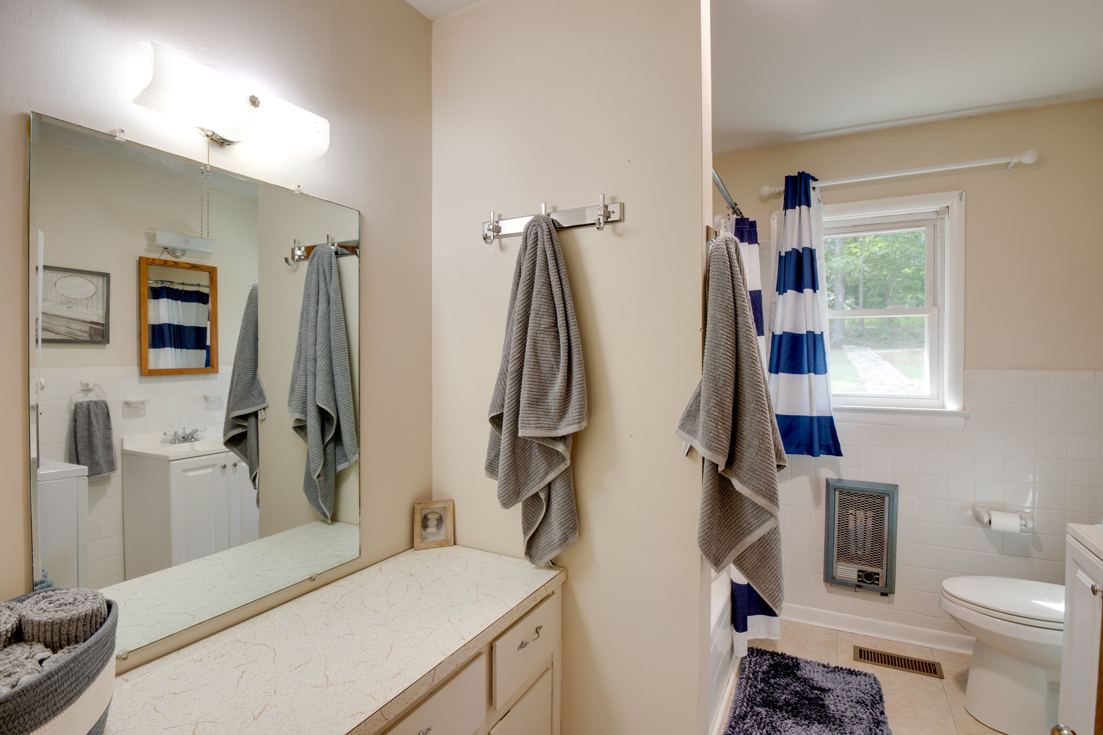 Full Bathroom | In-Unit Laundry