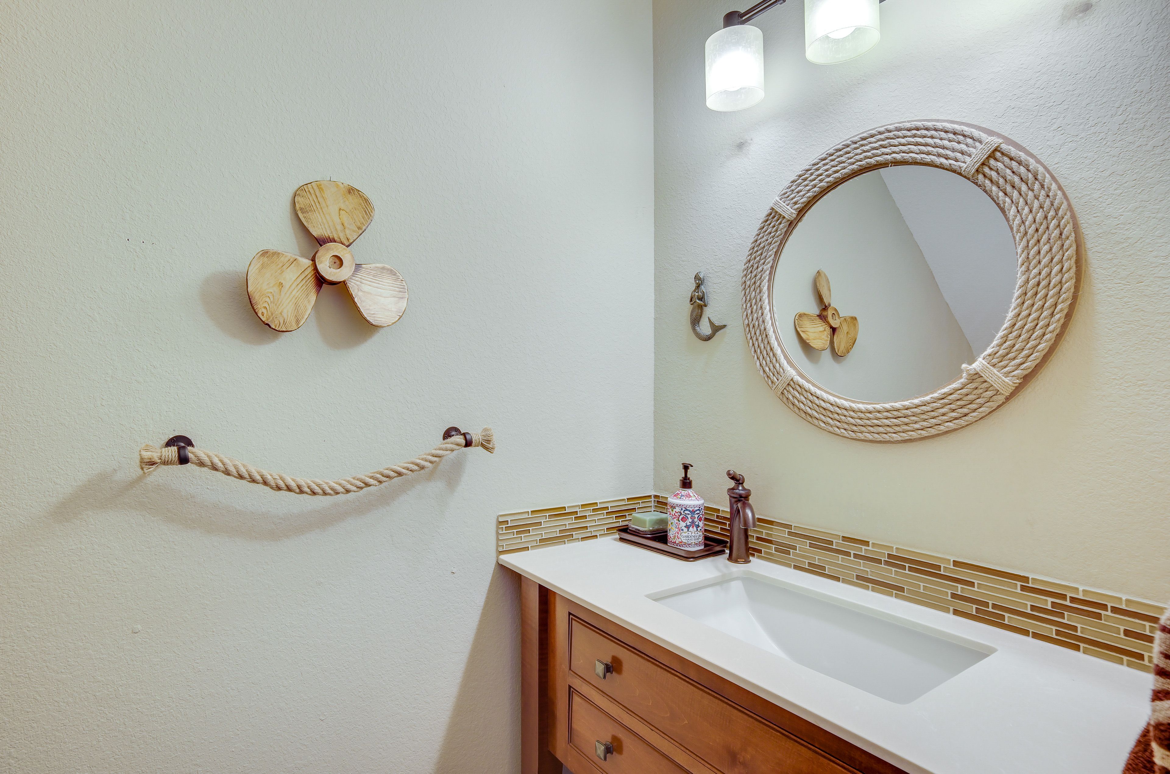Half Bathroom | 1st Floor