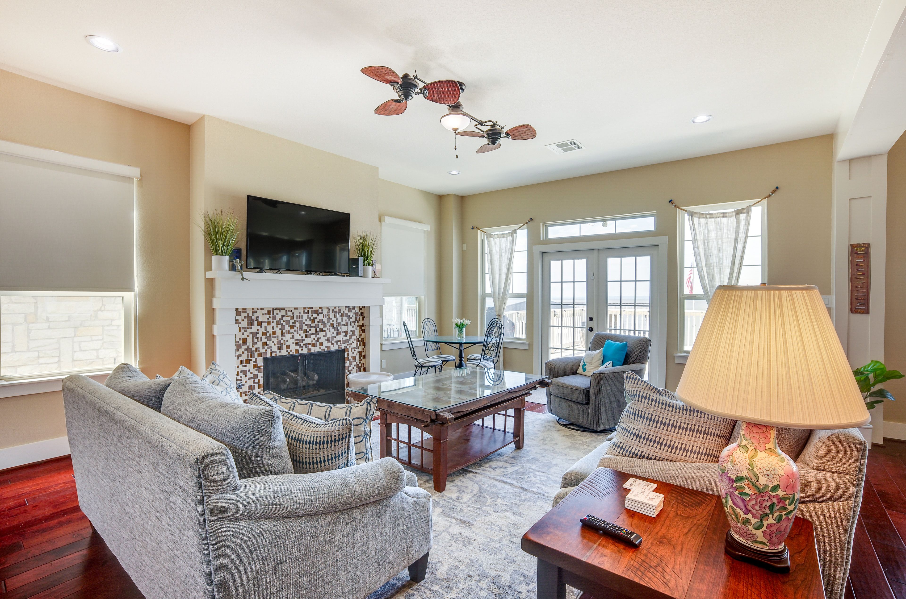Living Room | 1st Floor | Smart TV | Fireplace | Central A/C