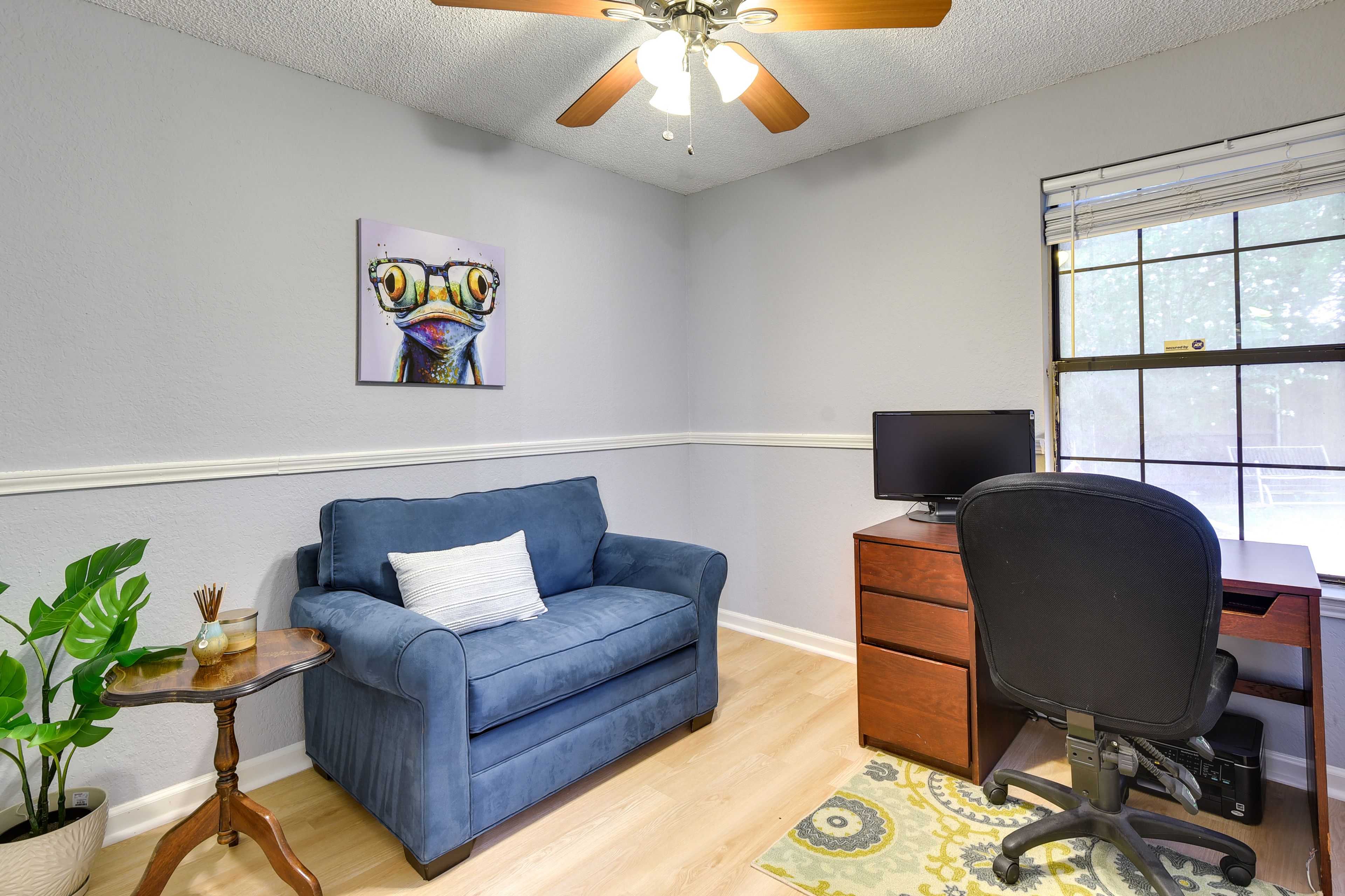 Bedroom 3 | Twin Sleeper Sofa | Laptop-Friendly Workspace
