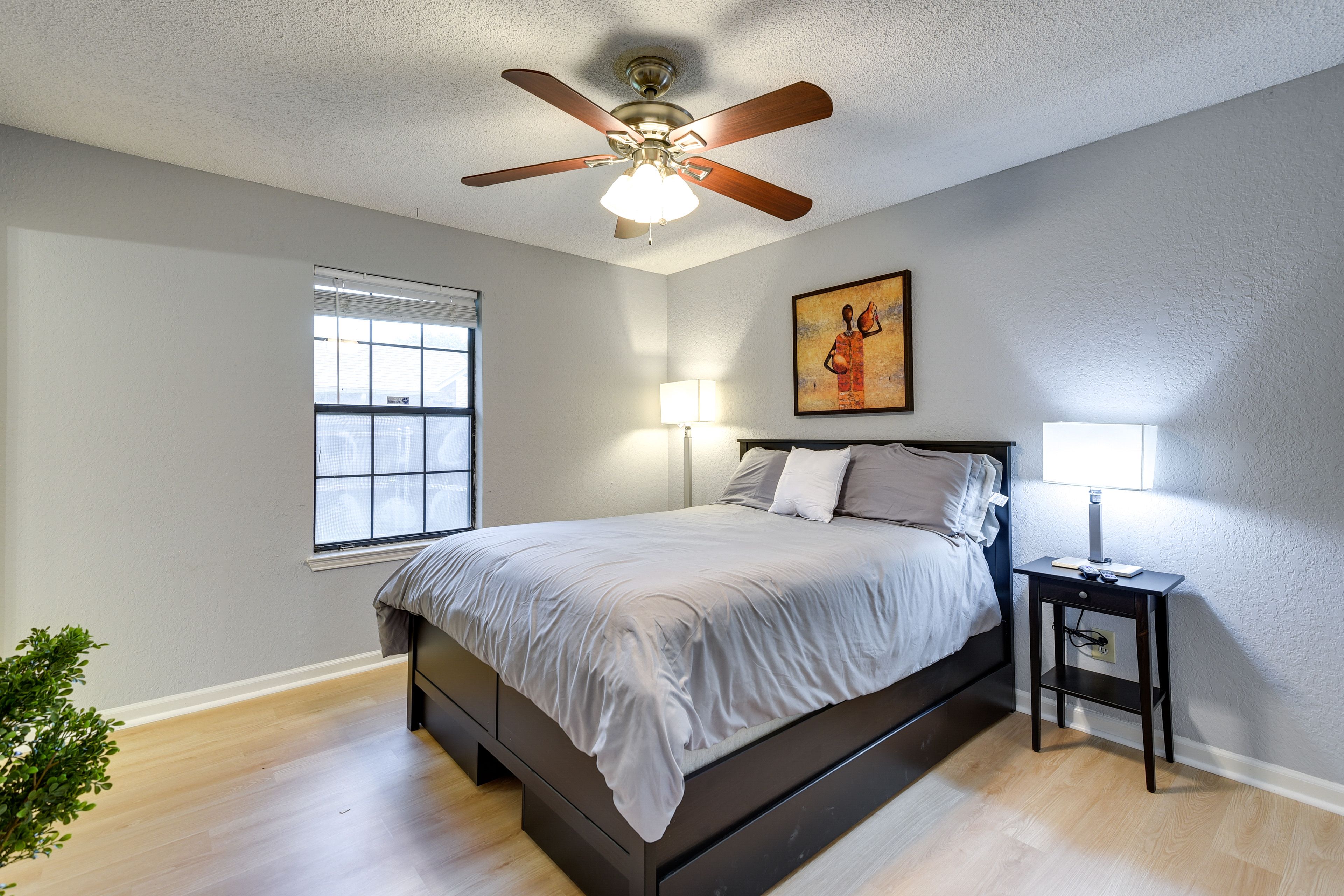 Bedroom 1 | Queen Bed | Linens Provided