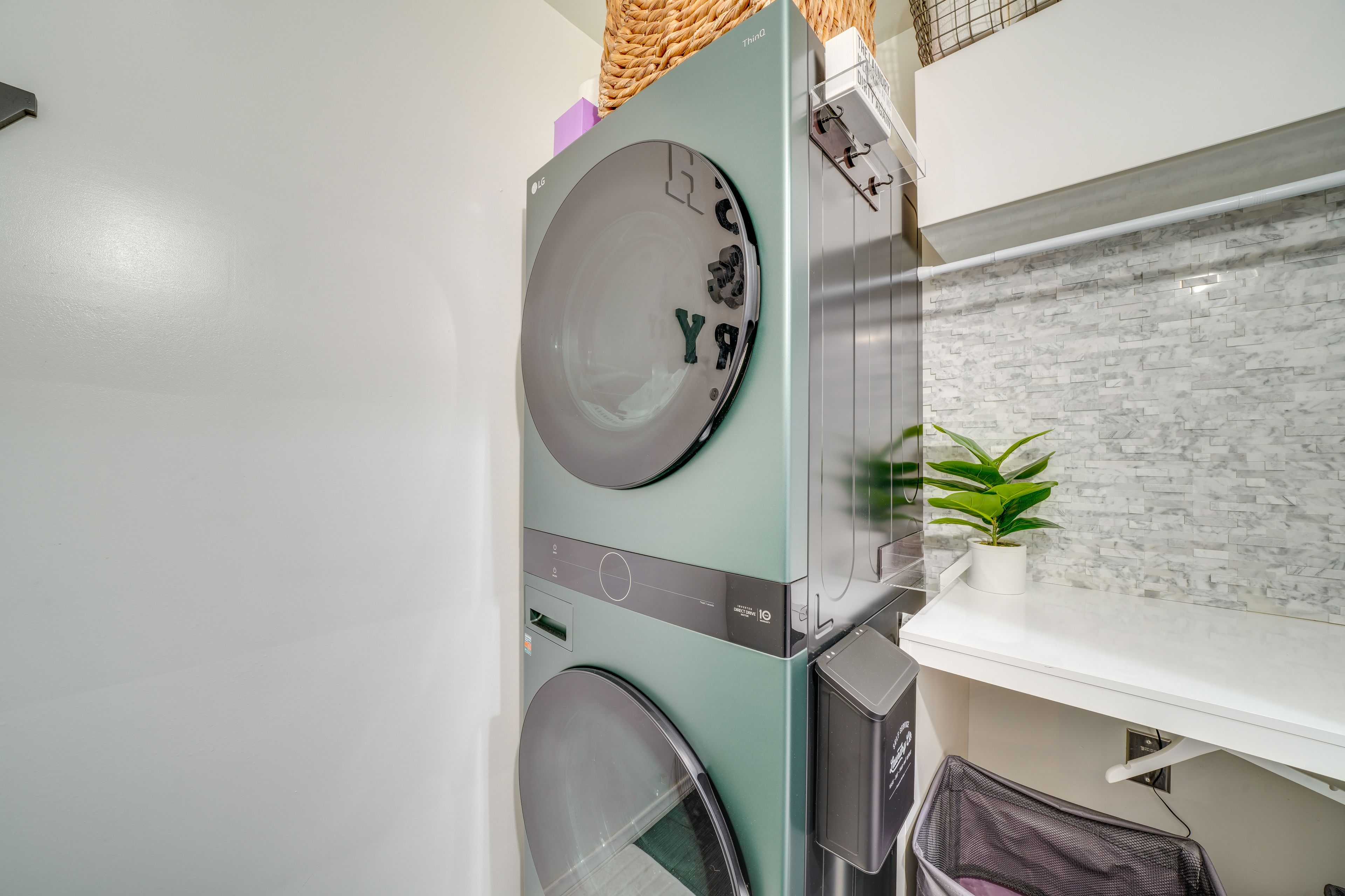 Laundry | Detergent Provided