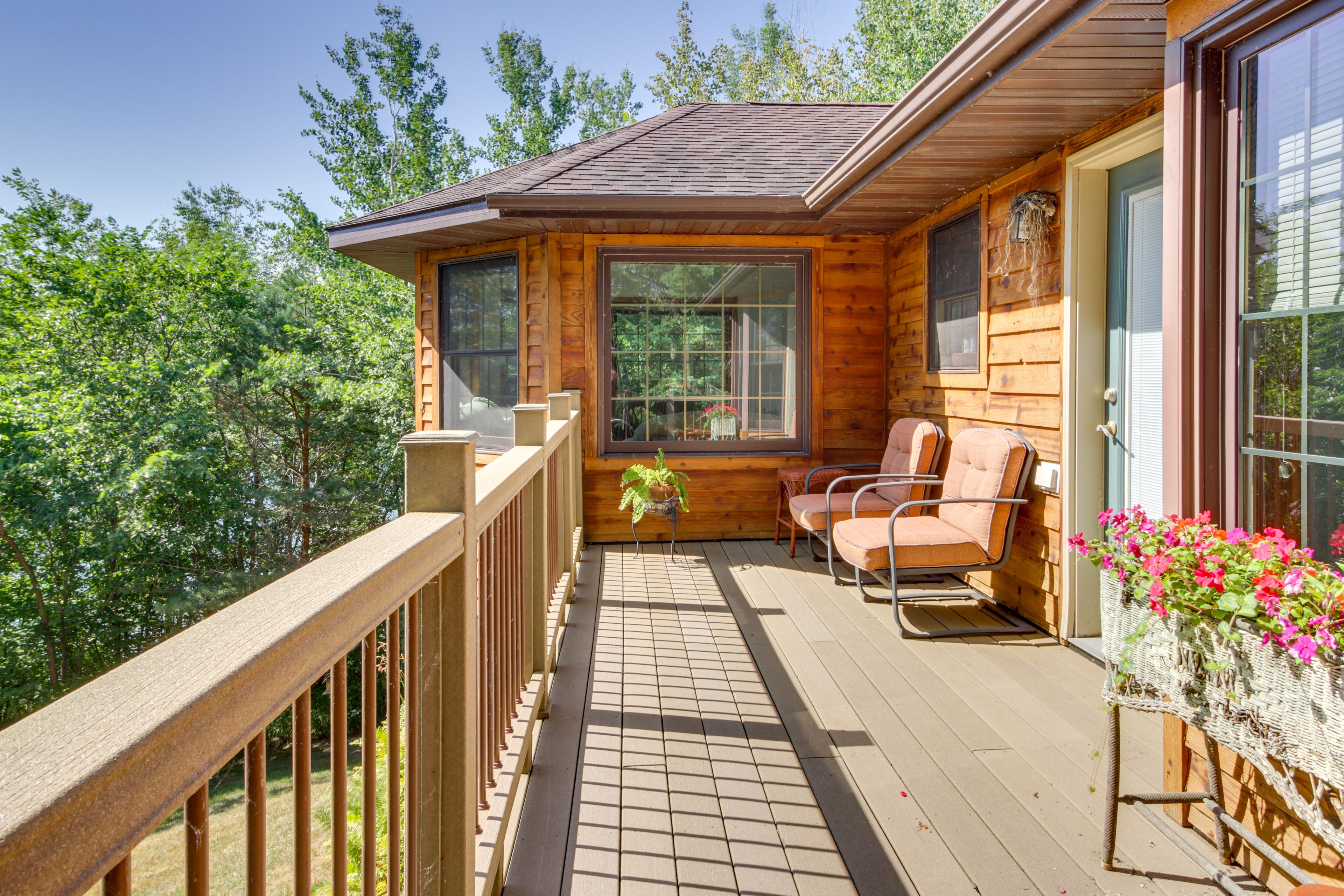 Wraparound Deck | Gas Fire Pit | Outdoor Dining Area | Gas Grill