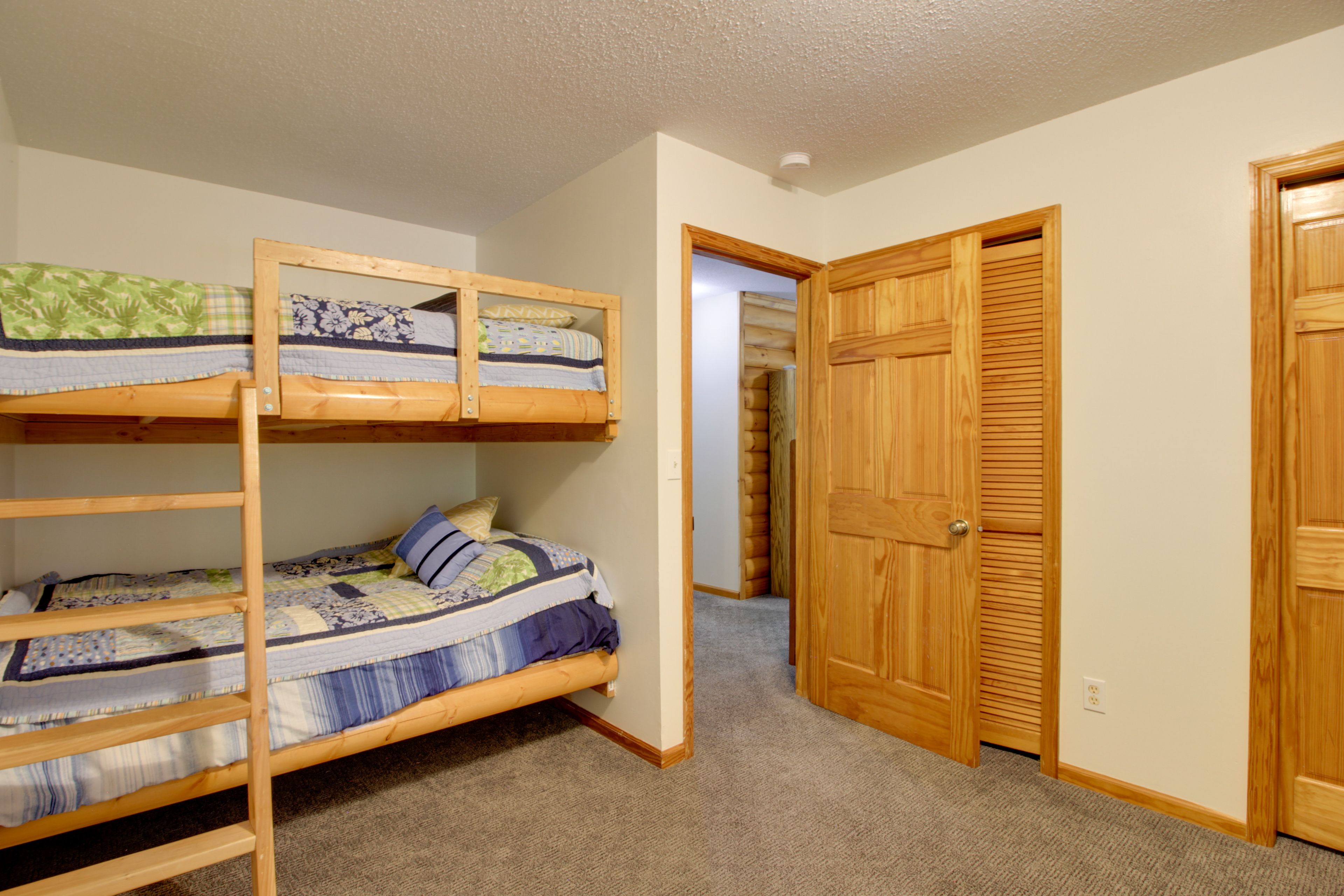 Bedroom 5 | Full Bunk Bed
