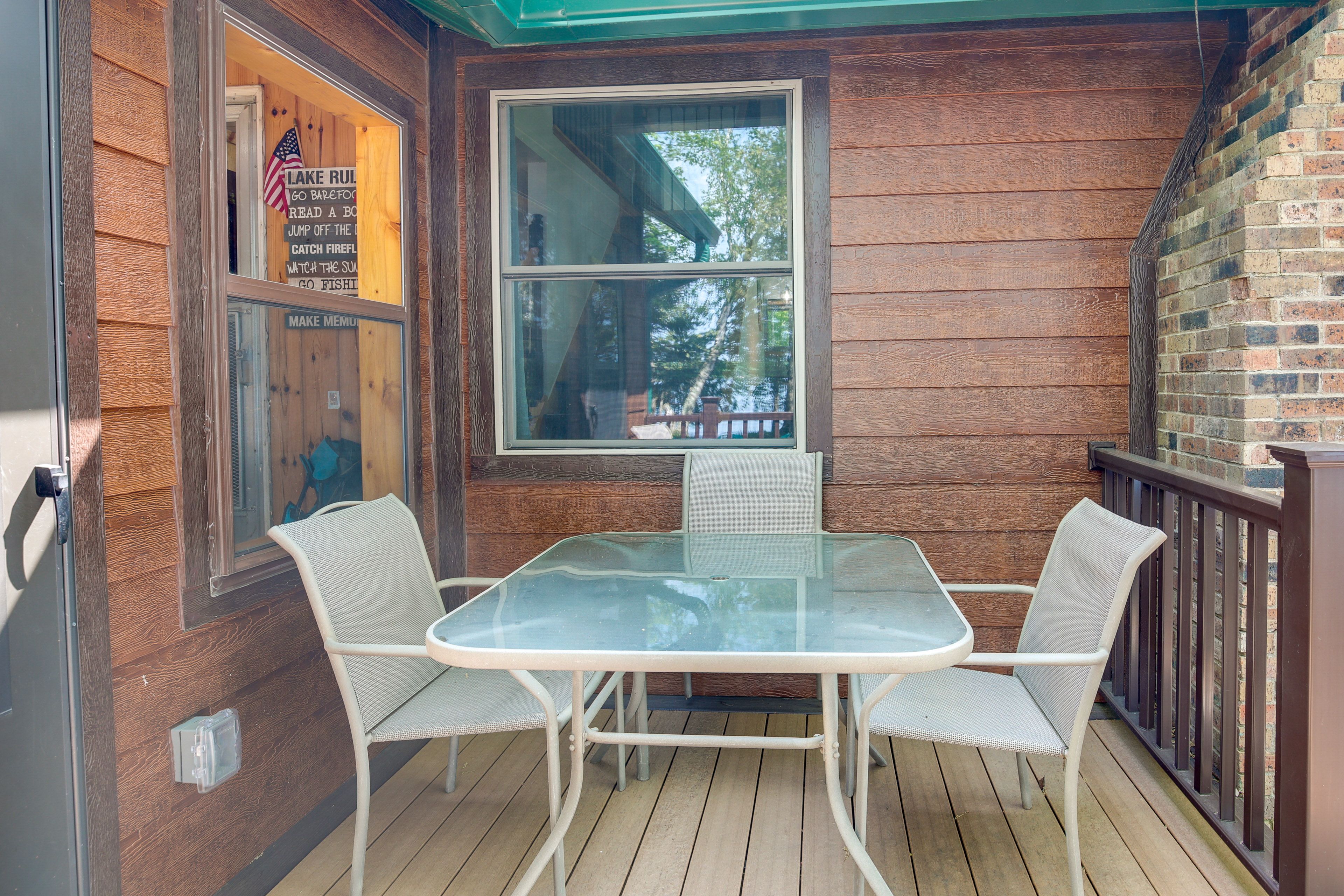 Deck | Dining Area