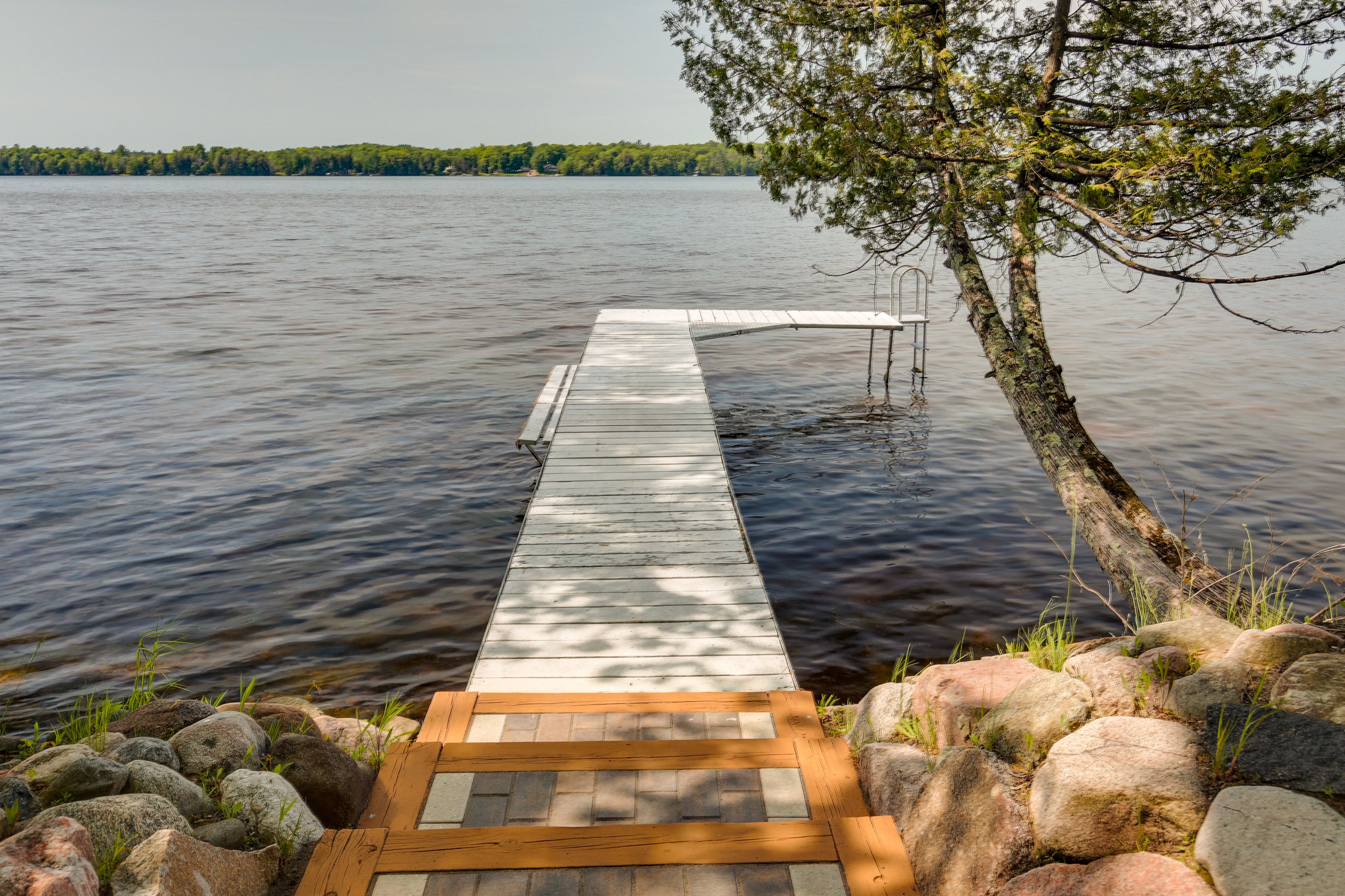 Pearson Vacation Rental | 2BR | 1BA | 750 Sq Ft | Stairs Required