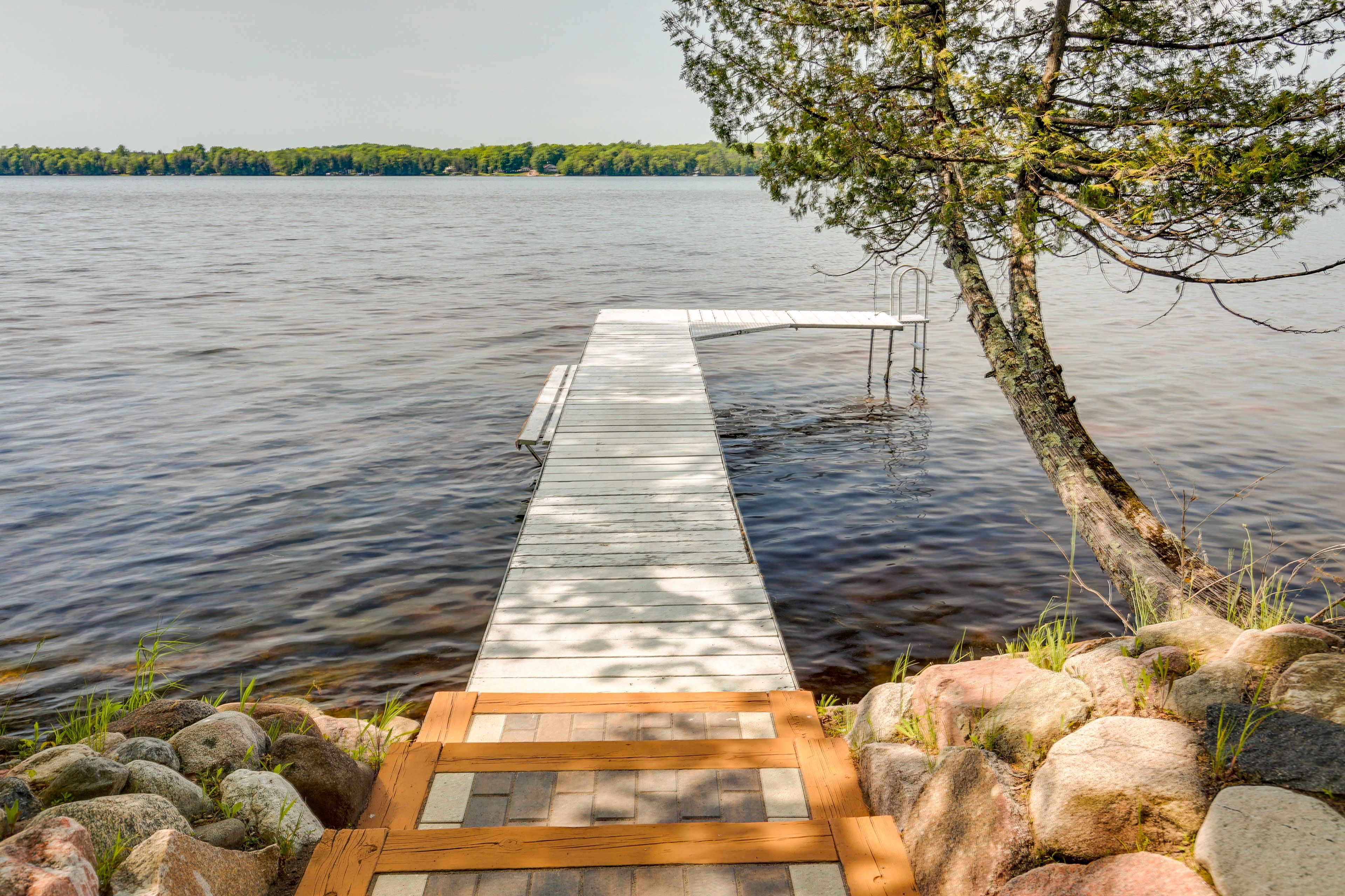 Pearson Vacation Rental | 2BR | 1BA | 750 Sq Ft | Stairs Required
