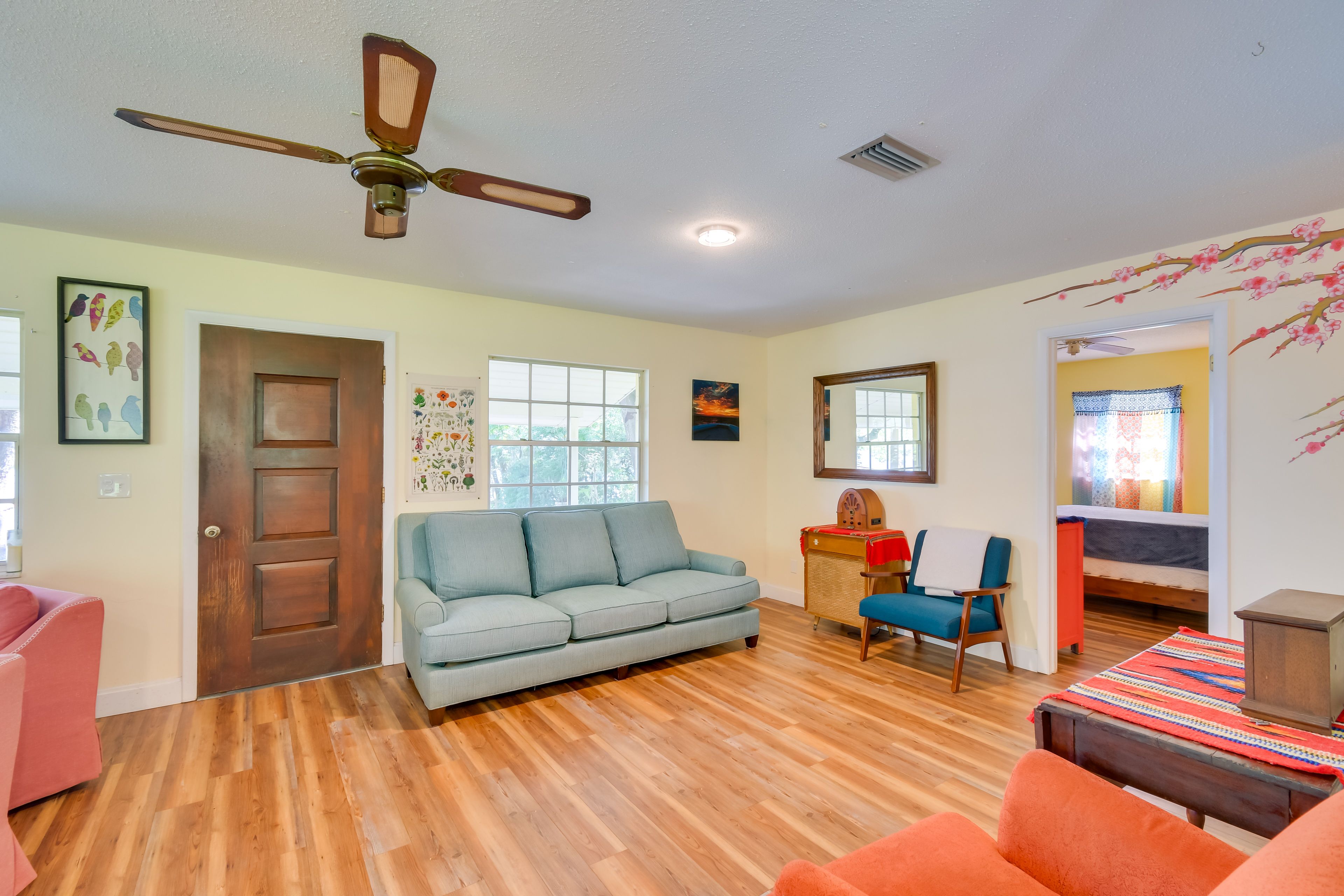 Living Room | Central A/C + Heating