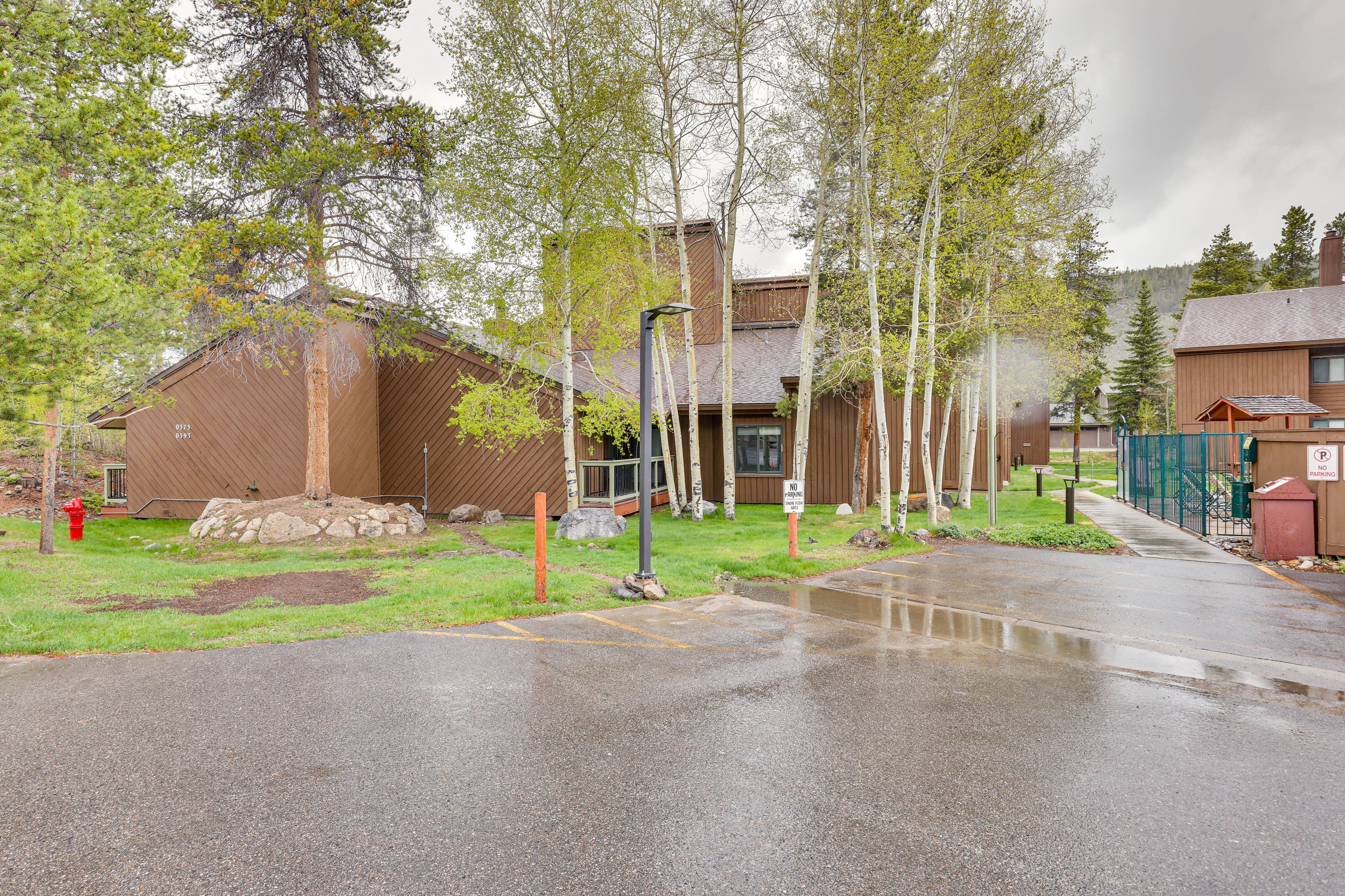 Parking | Community Parking Lot (2 Vehicles)