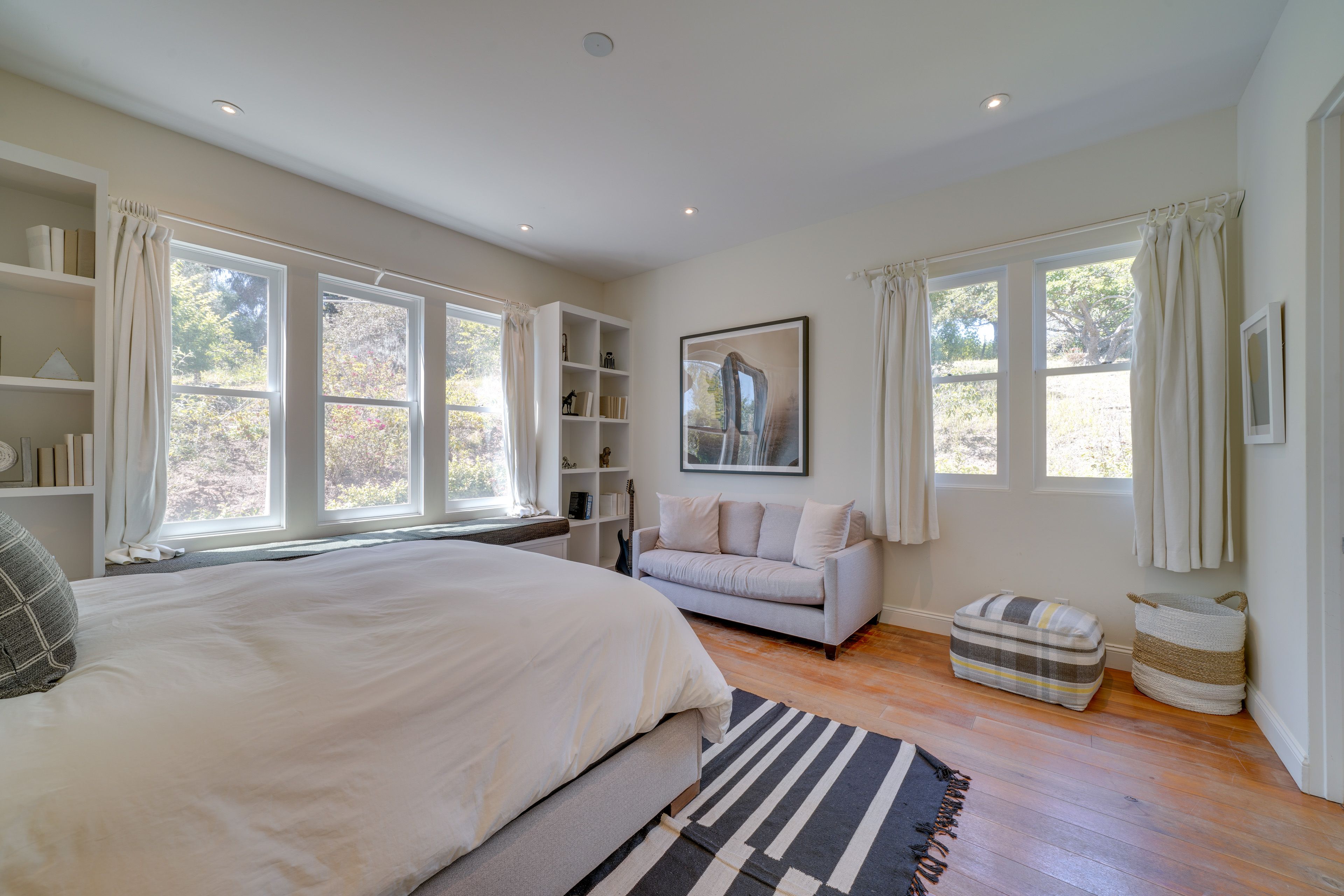 Bedroom 2 | Queen Bed | 1st Floor