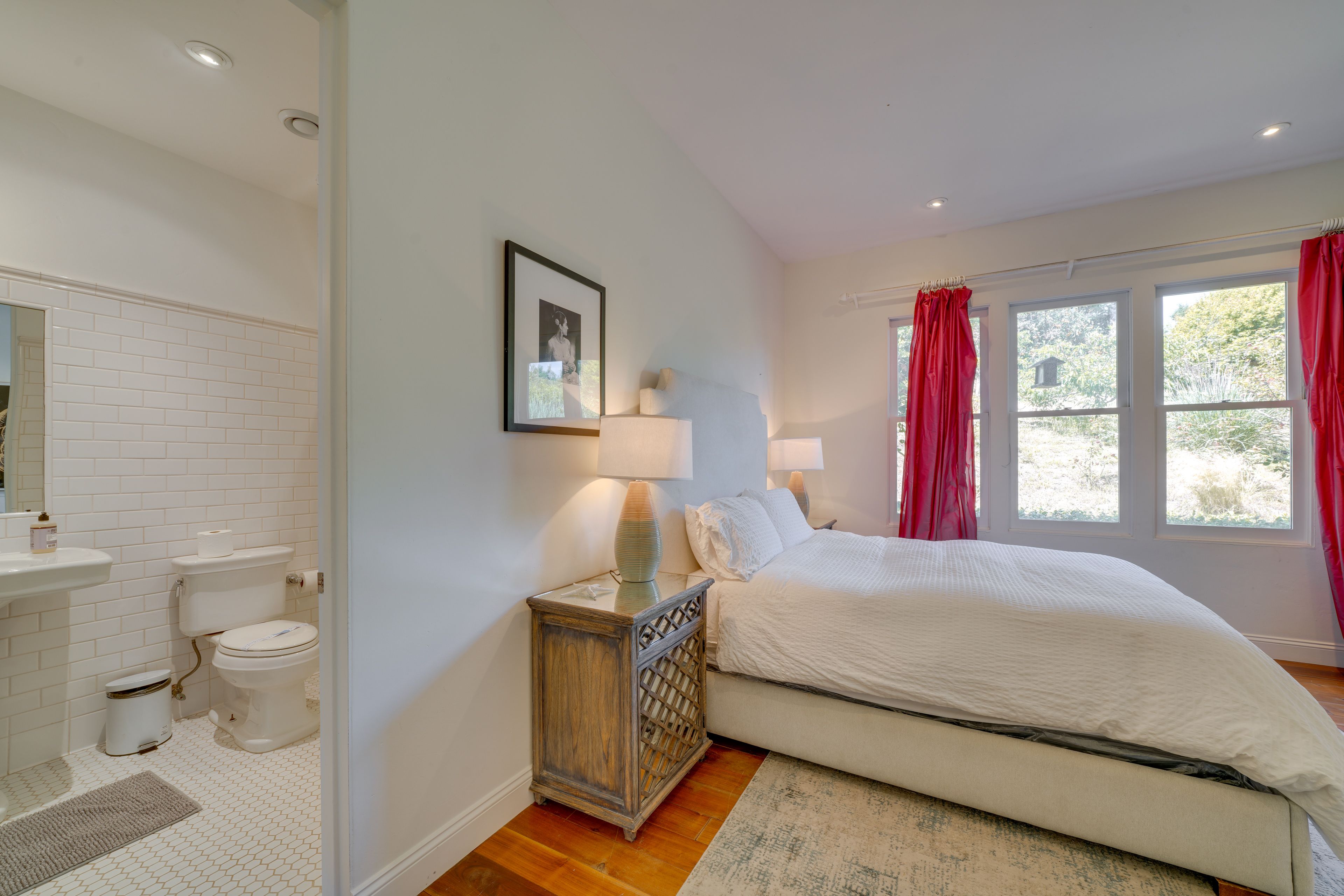 Bedroom 3 | Queen Bed | 1st Floor