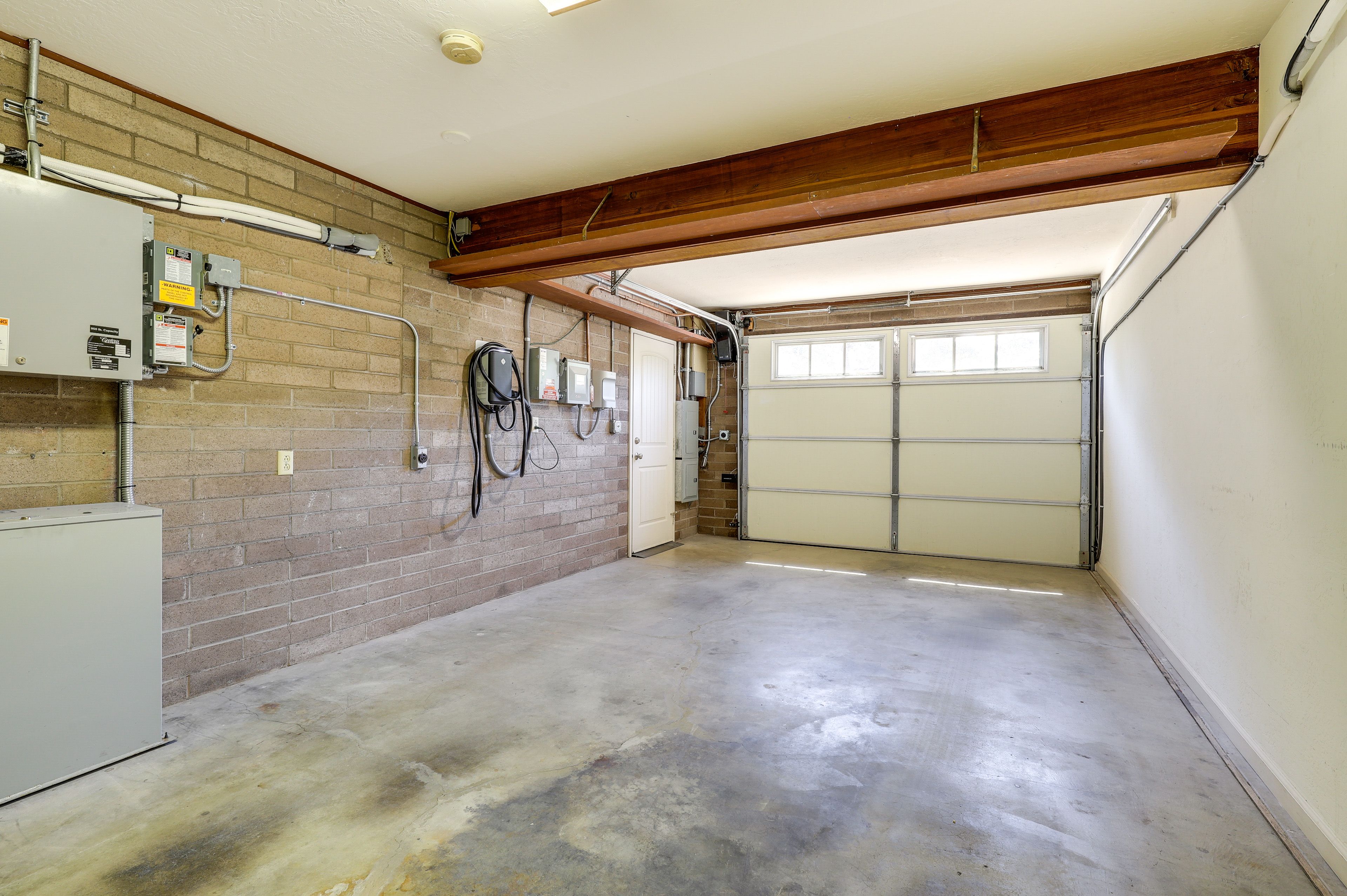 Parking | Driveway (3 Vehicles) | Boat Trailer Parking | EV Charging Station