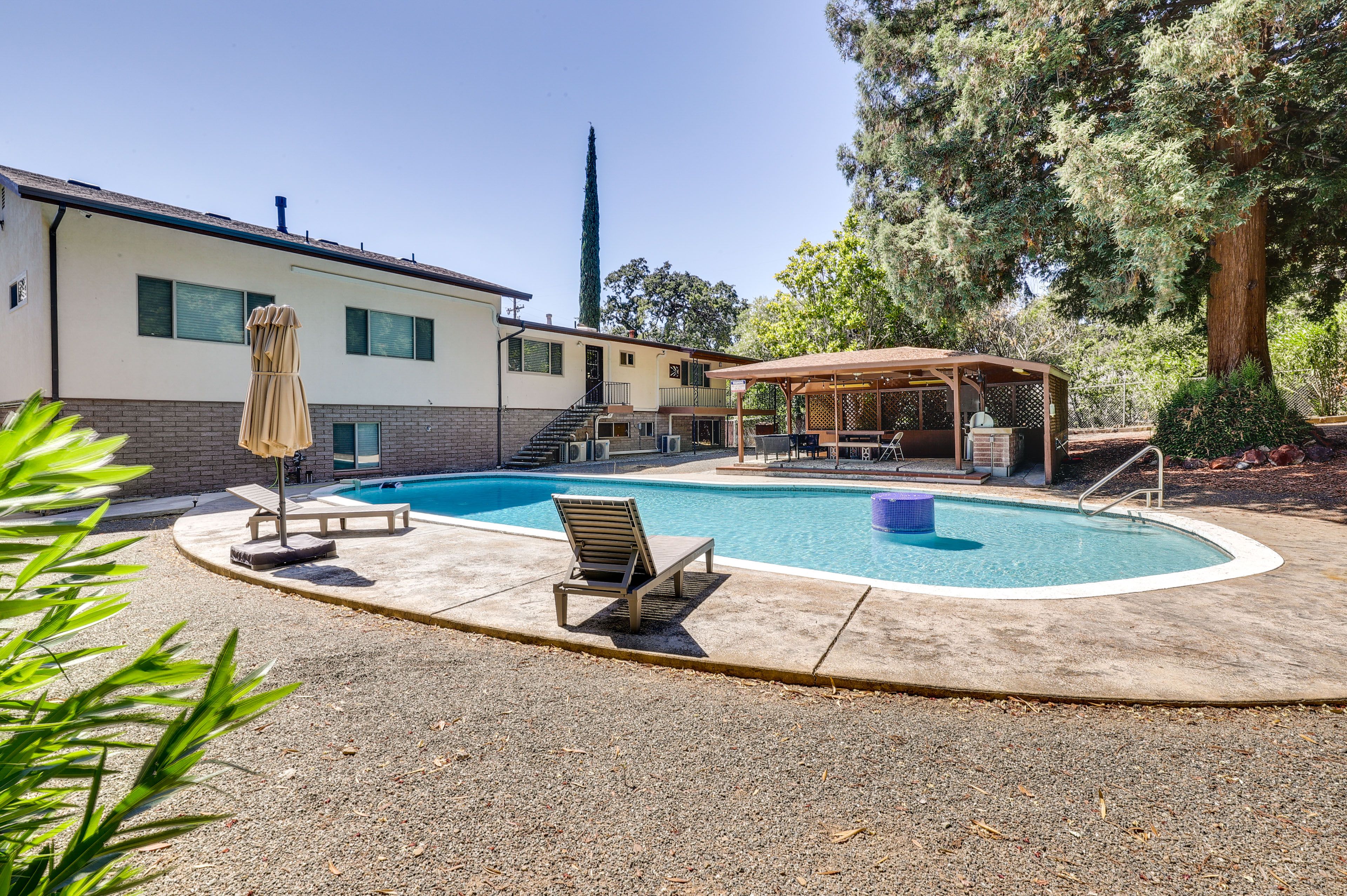 Clearlake Oaks Vacation Rental | 1BR | 1BA | Step-Free Access | 800 Sq Ft